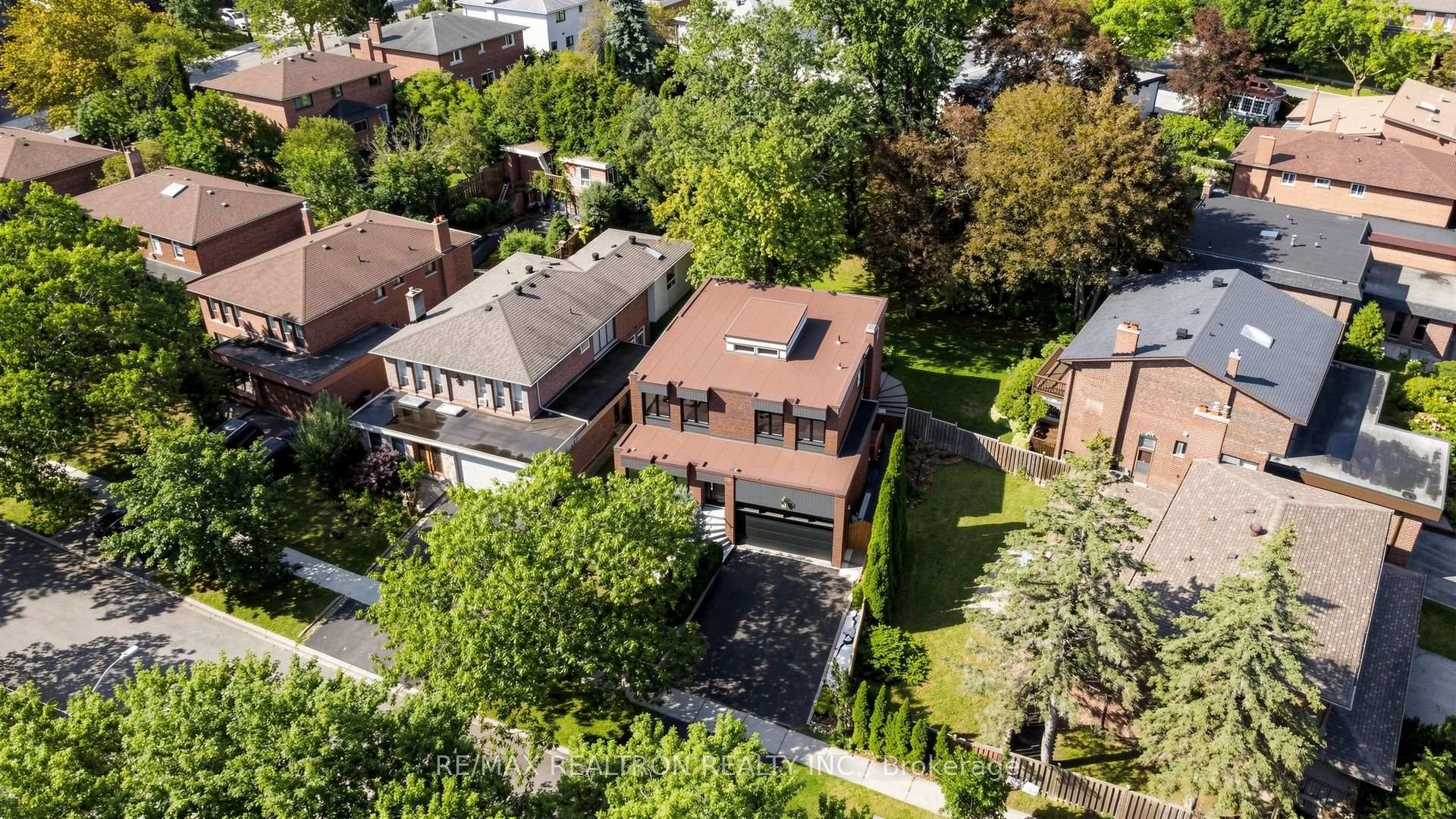Photo 48 of 41 Beardmore Crescent, North York, Bayview Woods-Steeles — HOMEH