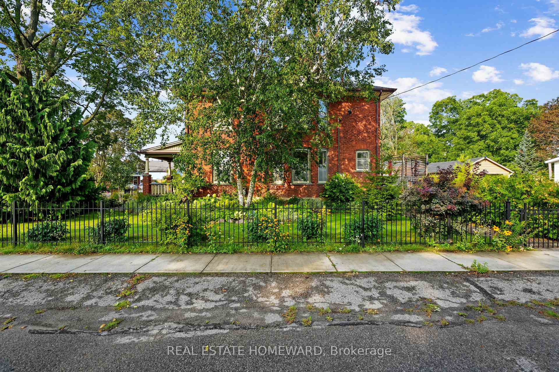 Photo 41 of 96 James Street W, Cobourg — HOMEH