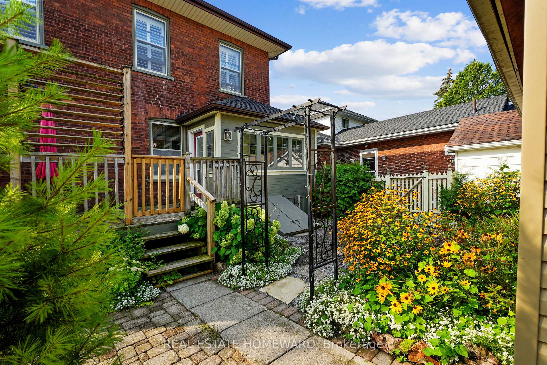 Photo 47 of 96 James Street W, Cobourg — HOMEH