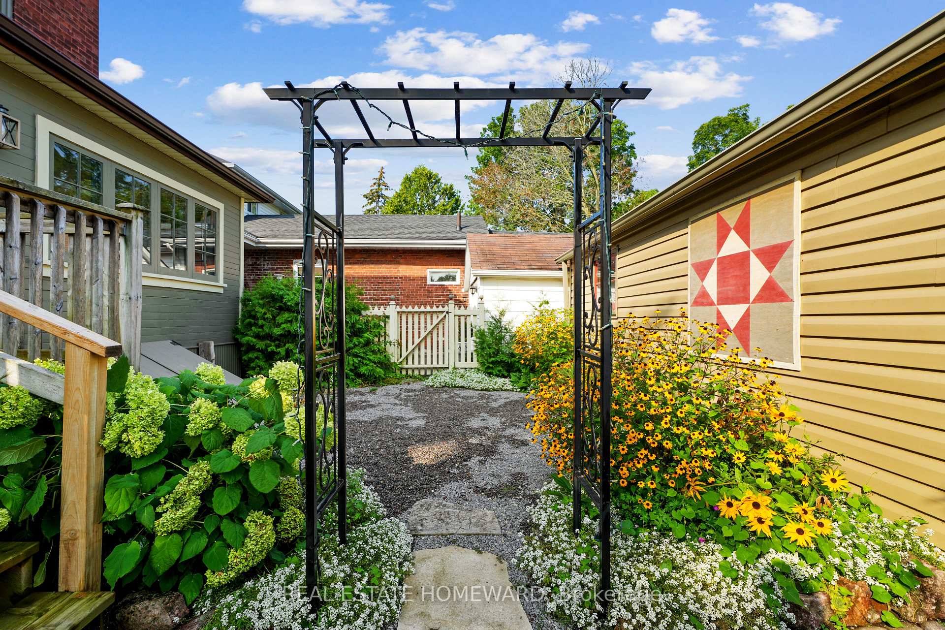 Photo 48 of 96 James Street W, Cobourg — HOMEH