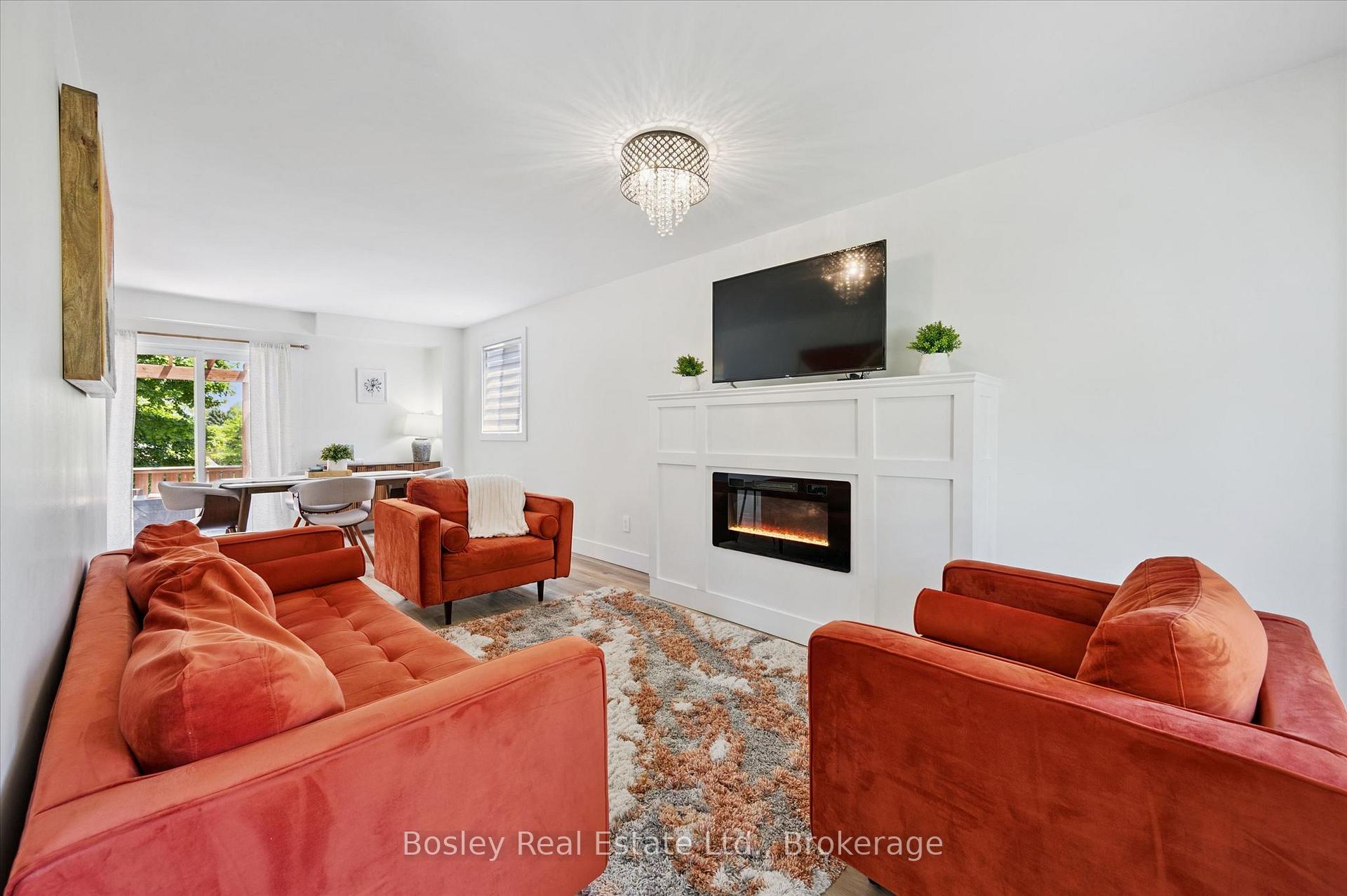 Photo 4 of 52 Stirling MacGregor Drive, Cambridge, St Andrews/Southwood — HOMEH