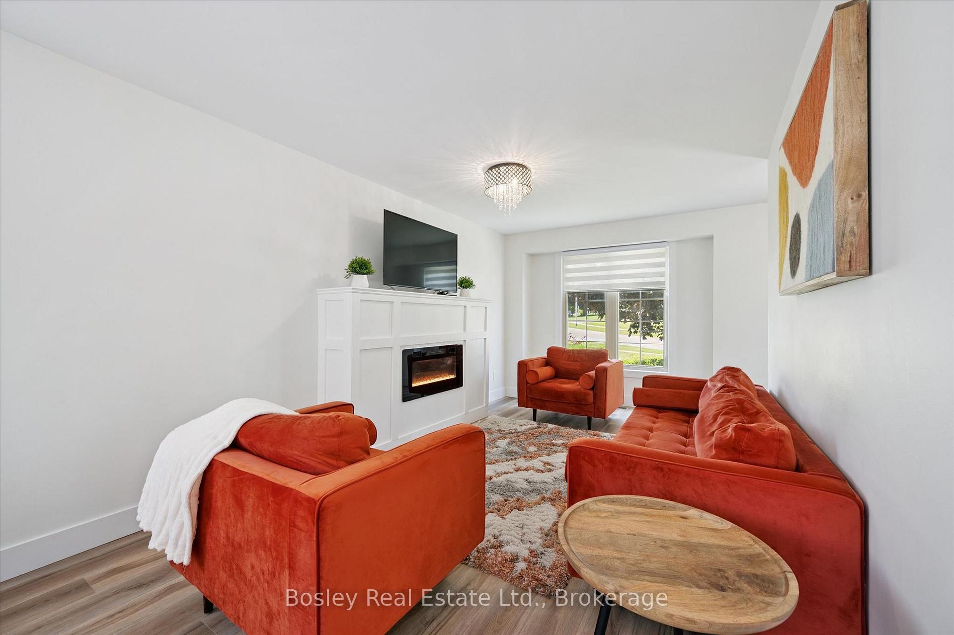Photo 6 of 52 Stirling MacGregor Drive, Cambridge, St Andrews/Southwood — HOMEH