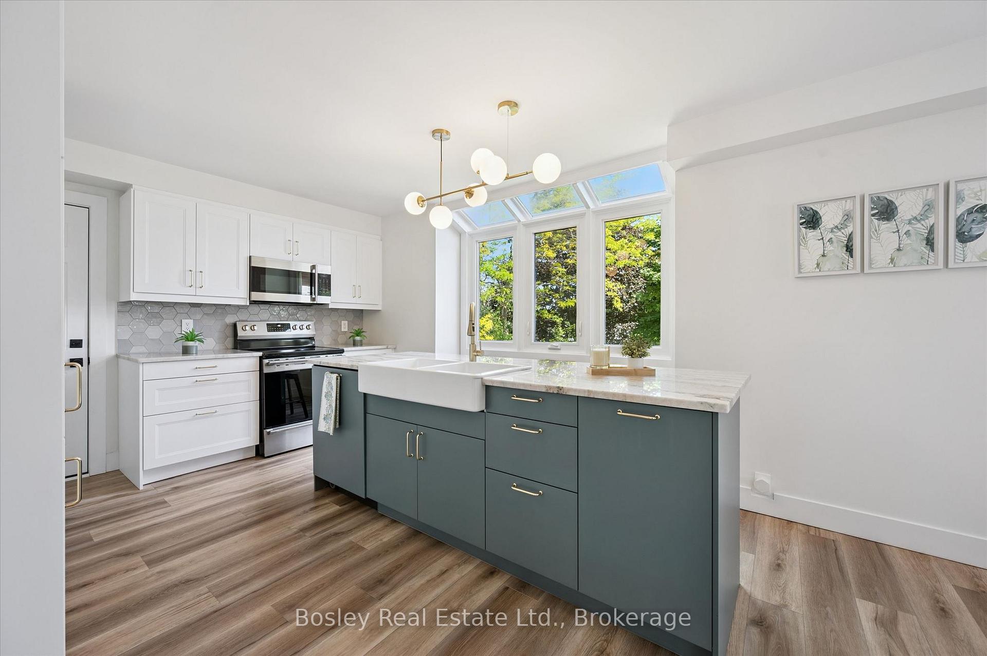 Photo 7 of 52 Stirling MacGregor Drive, Cambridge, St Andrews/Southwood — HOMEH