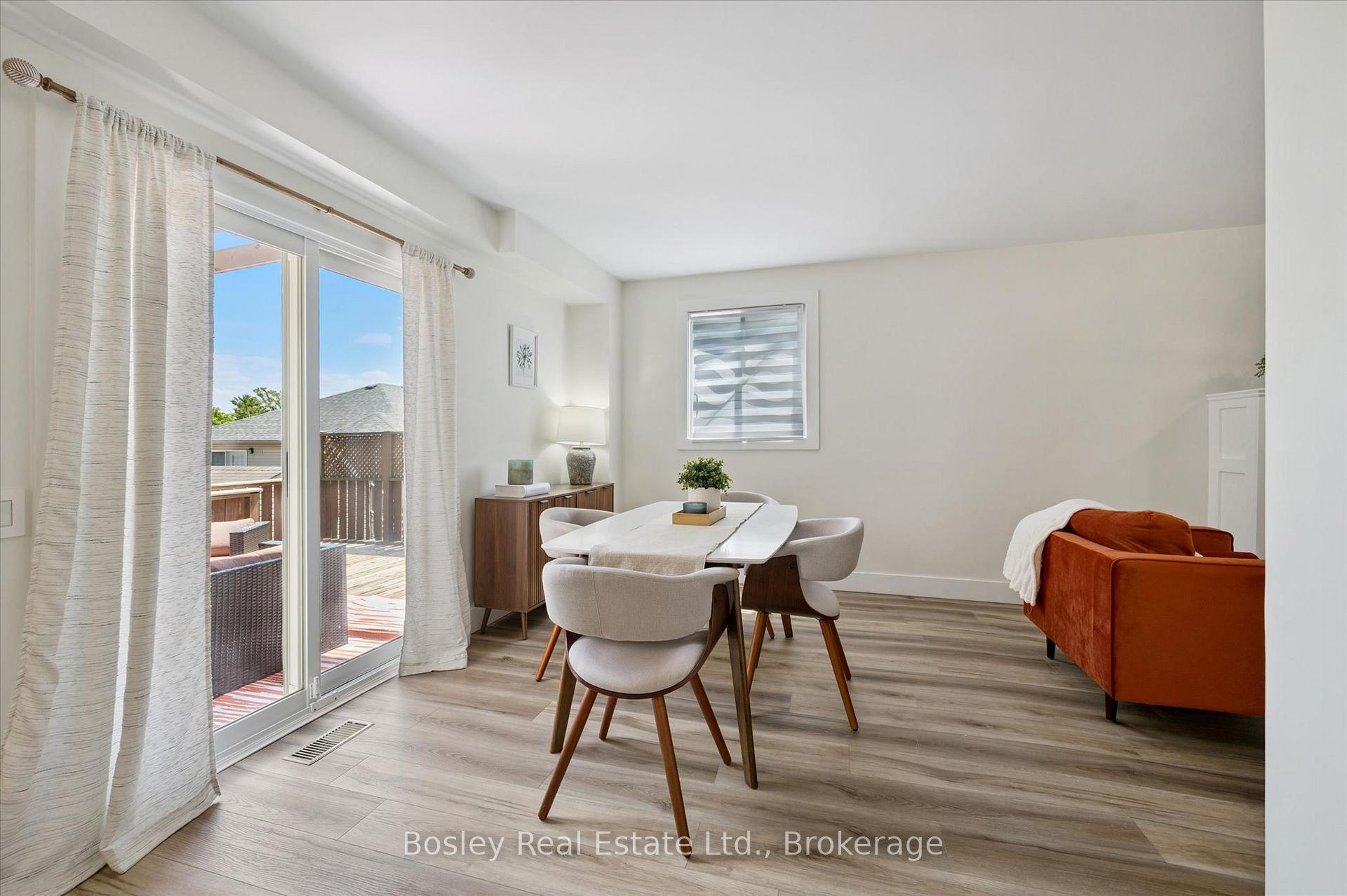 Photo 10 of 52 Stirling MacGregor Drive, Cambridge, St Andrews/Southwood — HOMEH