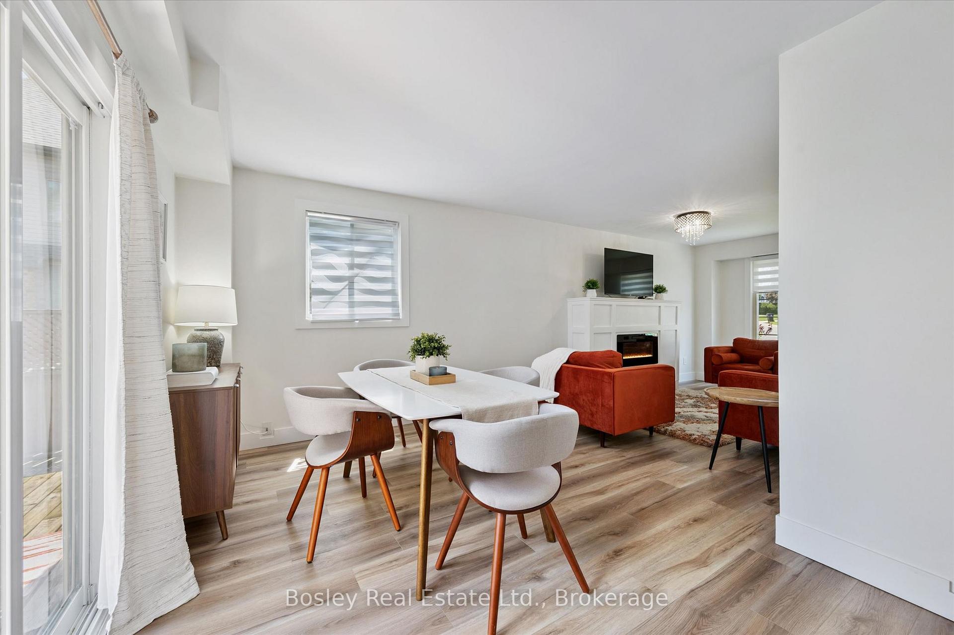 Photo 11 of 52 Stirling MacGregor Drive, Cambridge, St Andrews/Southwood — HOMEH