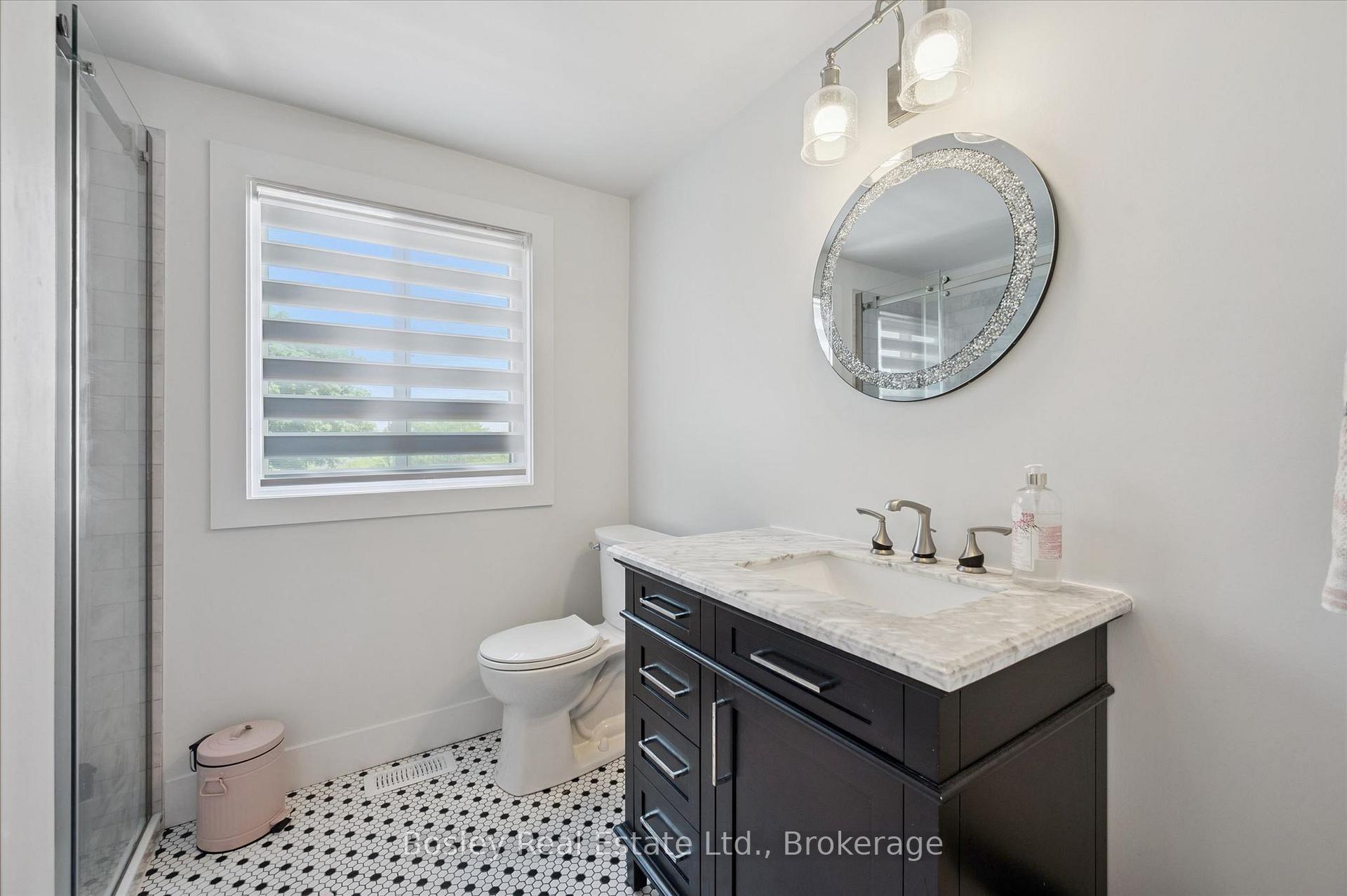 Photo 18 of 52 Stirling MacGregor Drive, Cambridge, St Andrews/Southwood — HOMEH
