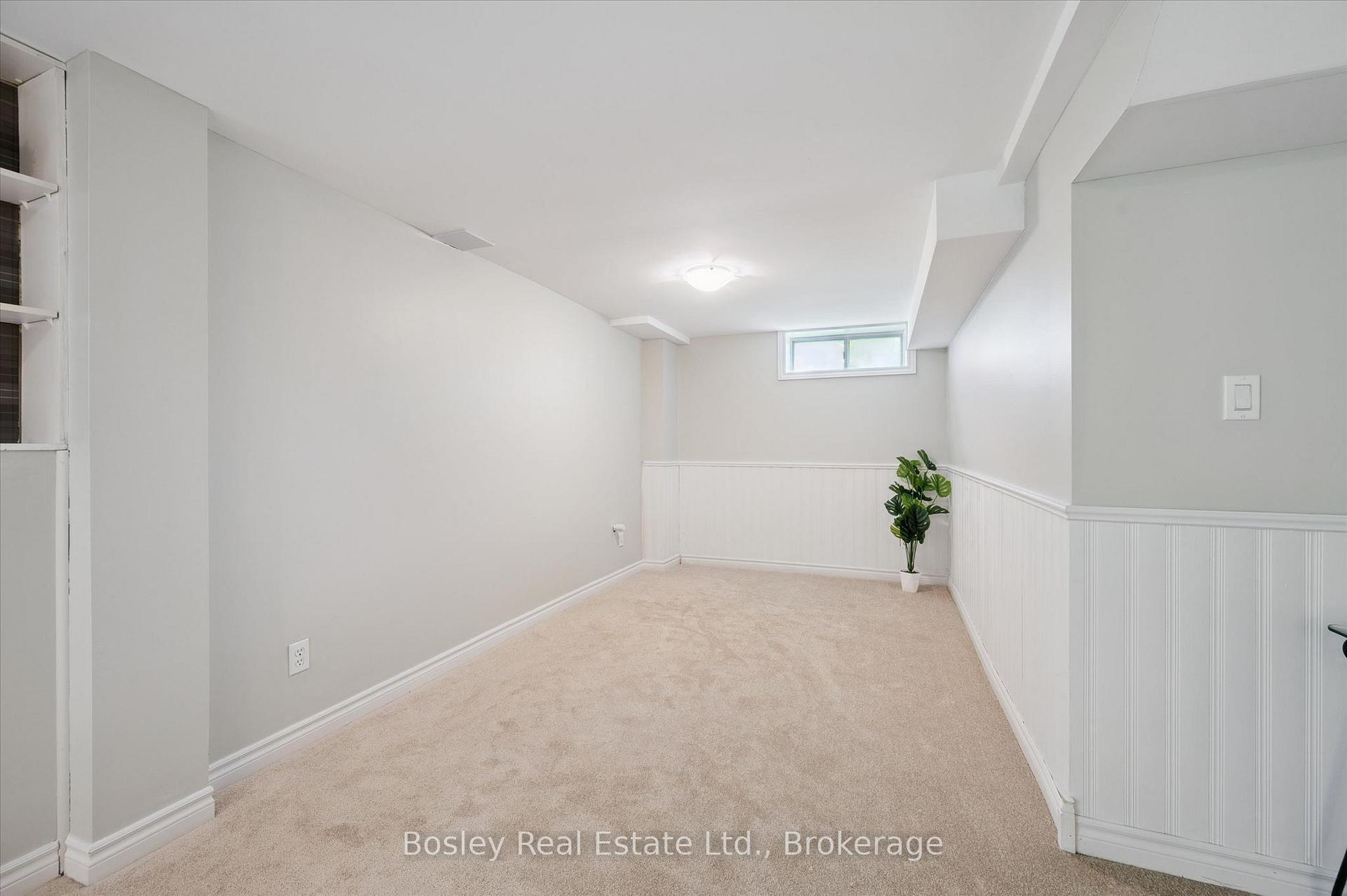 Photo 25 of 52 Stirling MacGregor Drive, Cambridge, St Andrews/Southwood — HOMEH