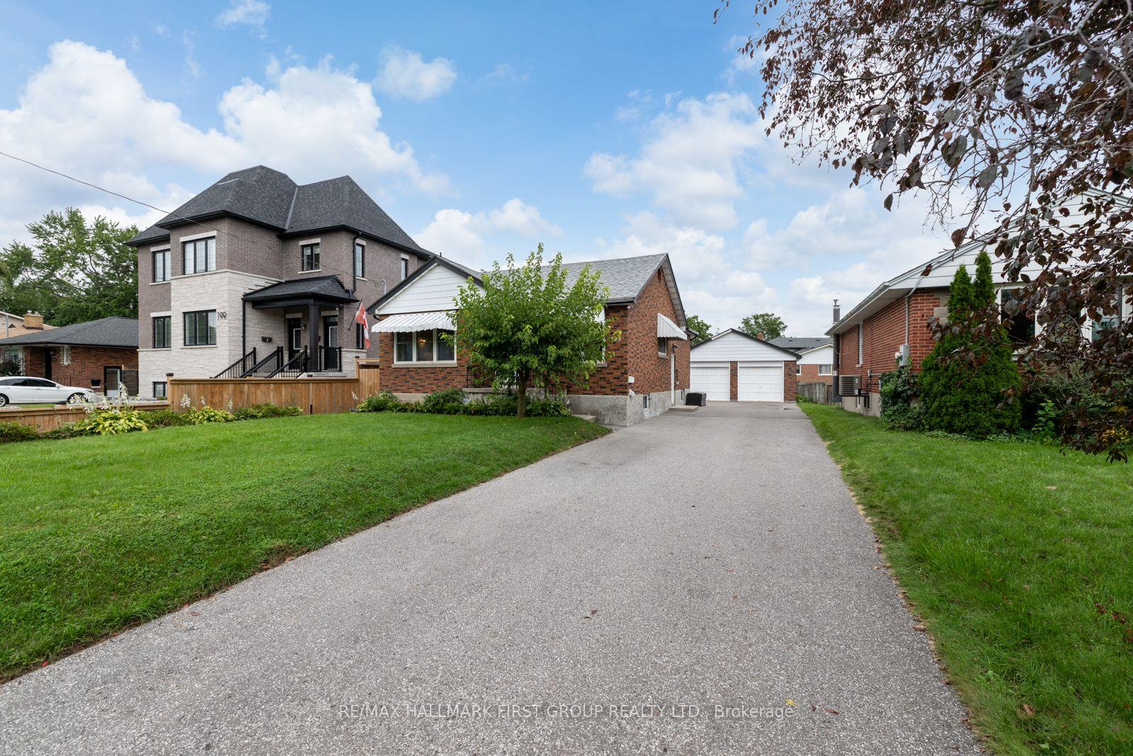 Photo 3 of 205 Farewell Street, Oshawa, Donevan — HOMEH