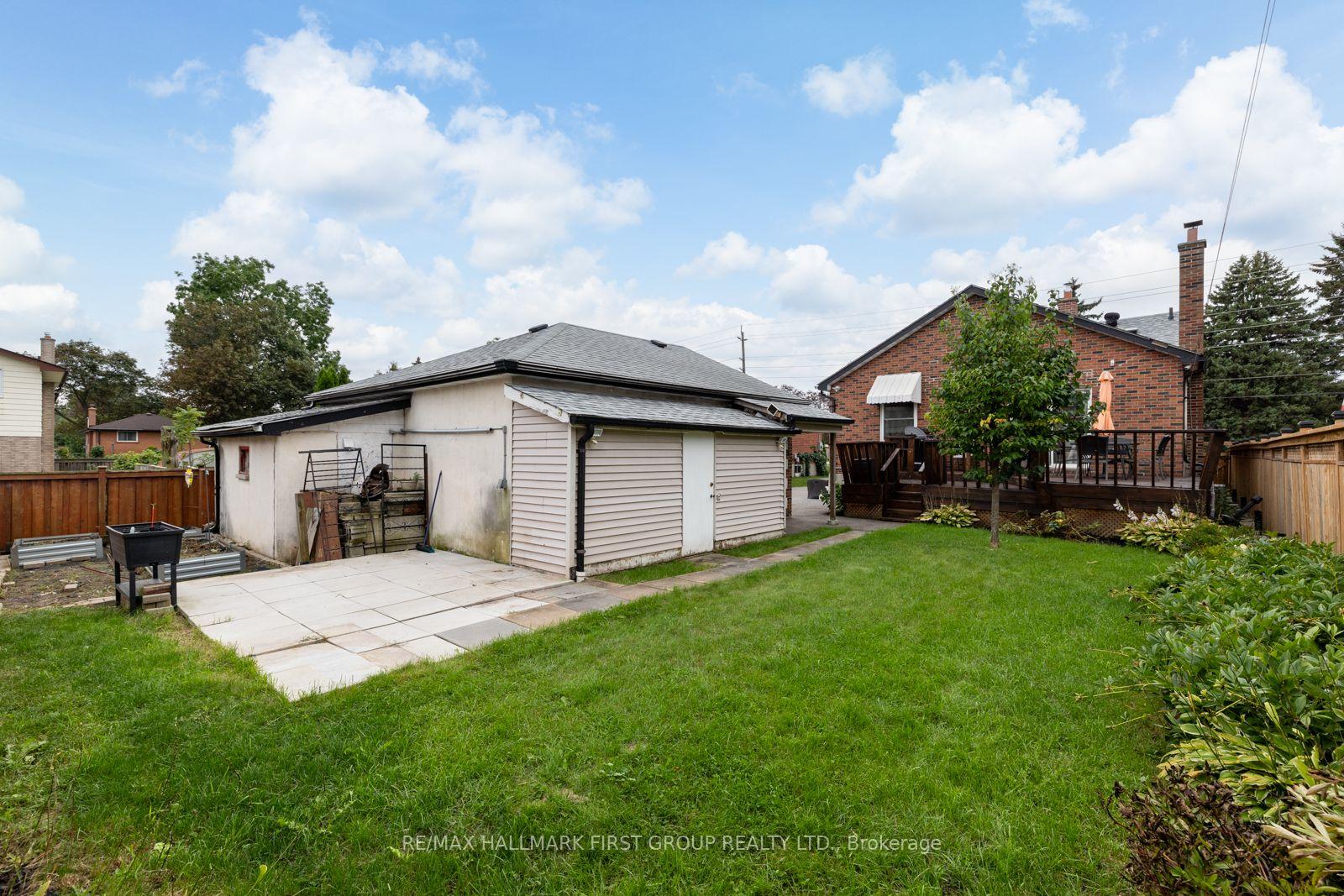 Photo 41 of 205 Farewell Street, Oshawa, Donevan — HOMEH
