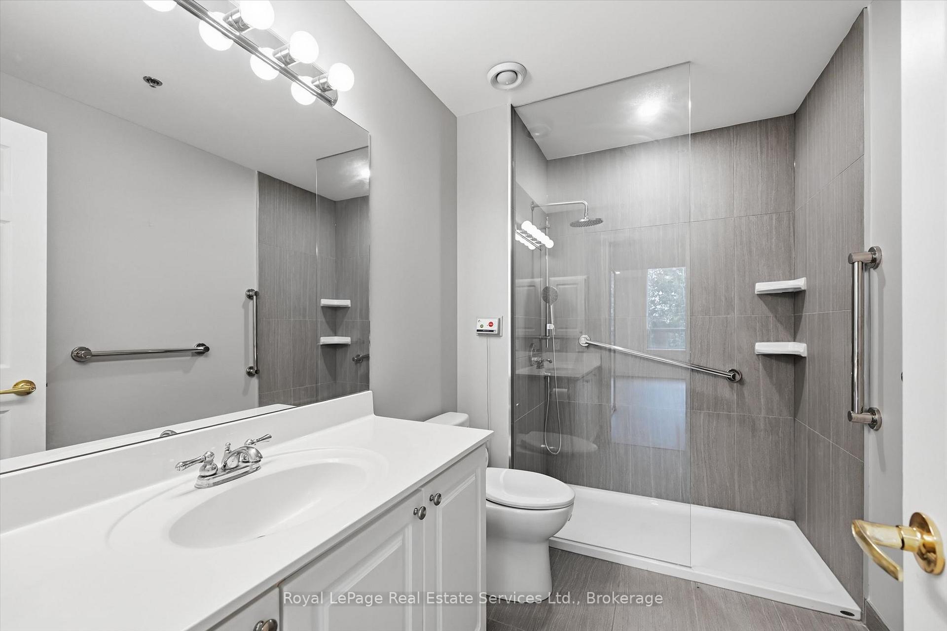 Photo 16 of Unit 1510, 100 Burloak Drive, Burlington, Appleby — HOMEH