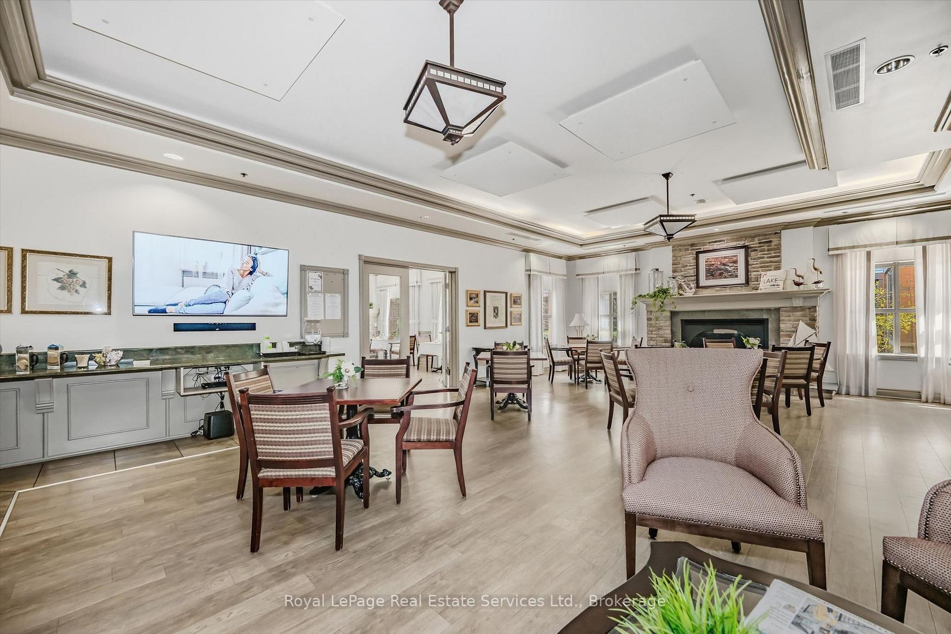 Photo 23 of Unit 1510, 100 Burloak Drive, Burlington, Appleby — HOMEH