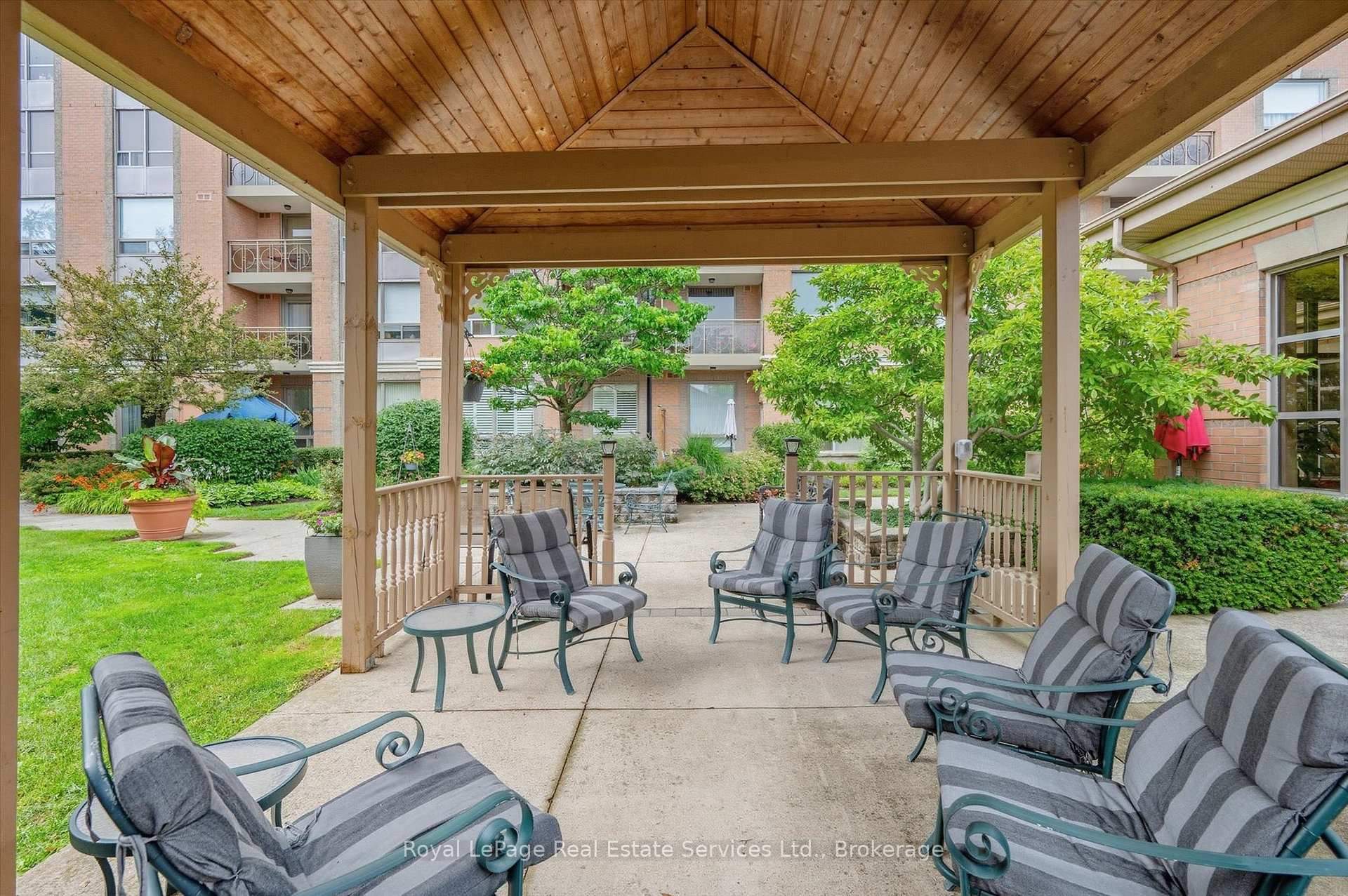 Photo 32 of Unit 1510, 100 Burloak Drive, Burlington, Appleby — HOMEH