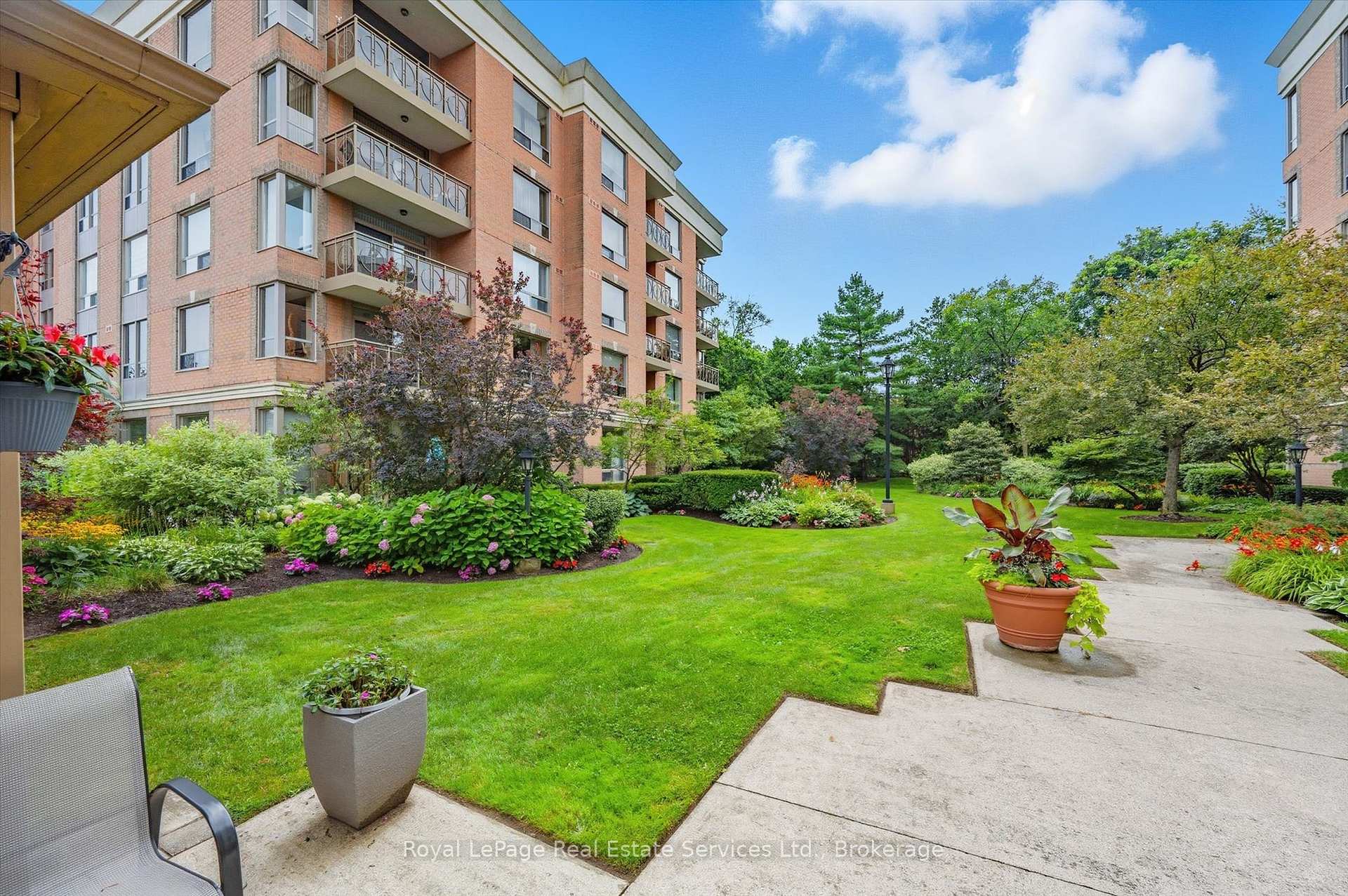 Photo 35 of Unit 1510, 100 Burloak Drive, Burlington, Appleby — HOMEH
