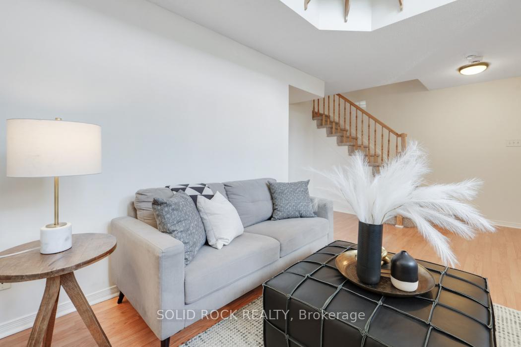 Photo 19 of Unit 13, 1701 Blohm Drive, Ottawa, Hunt Club Park — HOMEH