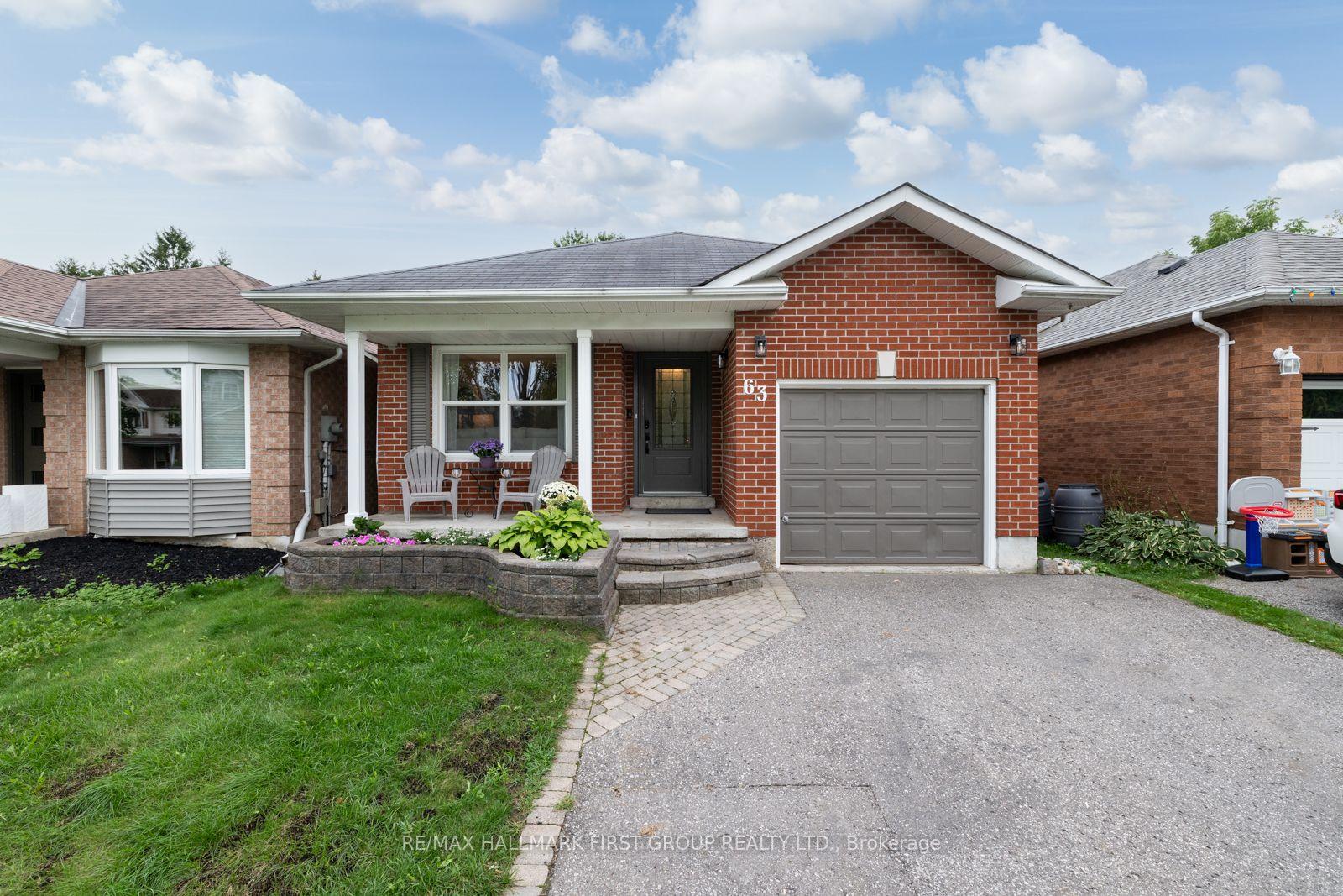 Photo 4 of 63 Hart Boulevard, Clarington, Newcastle — HOMEH