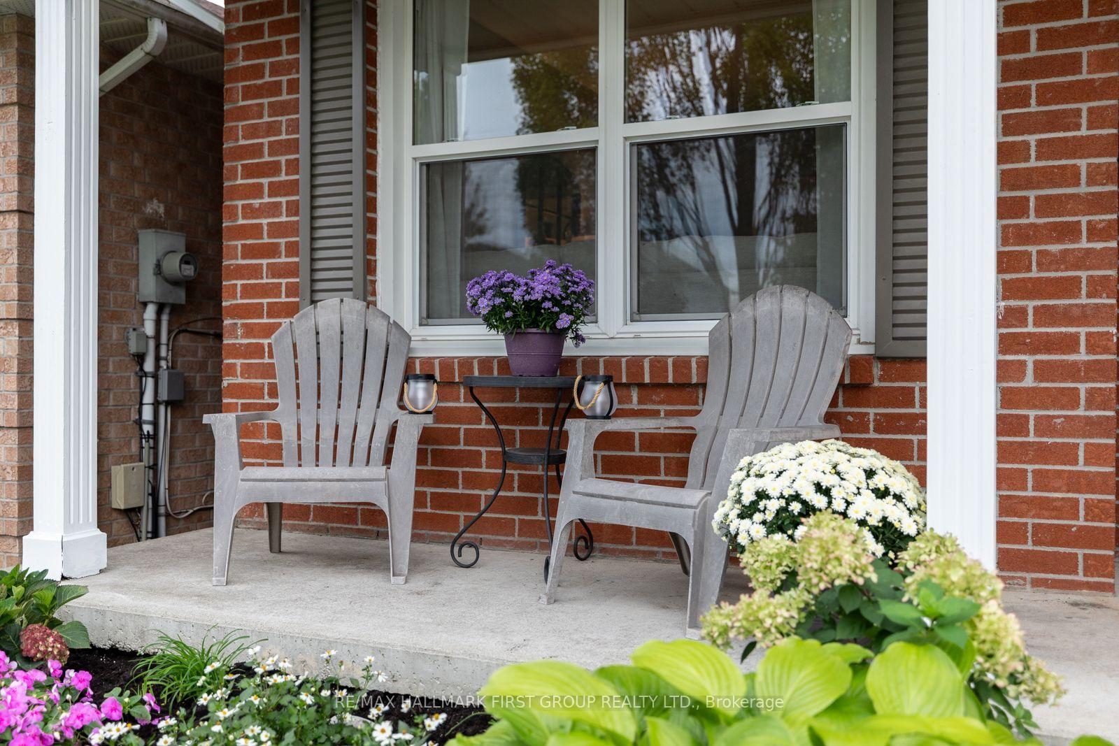 Photo 5 of 63 Hart Boulevard, Clarington, Newcastle — HOMEH