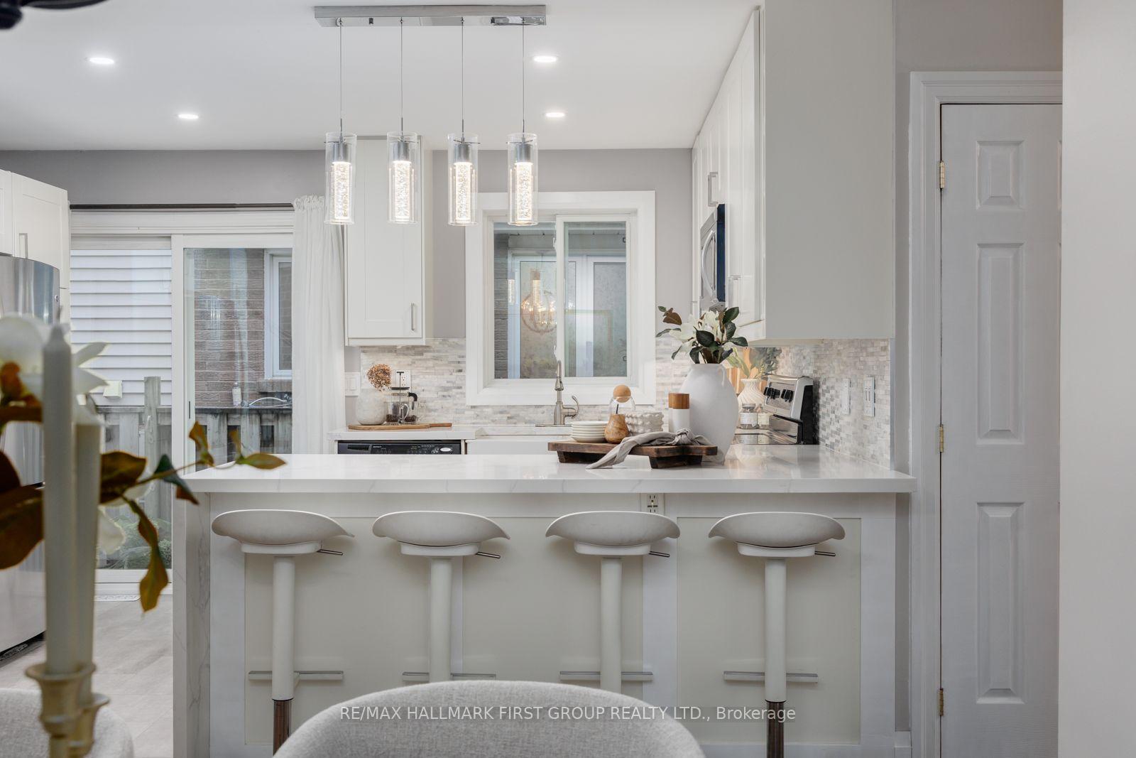 Photo 13 of 63 Hart Boulevard, Clarington, Newcastle — HOMEH