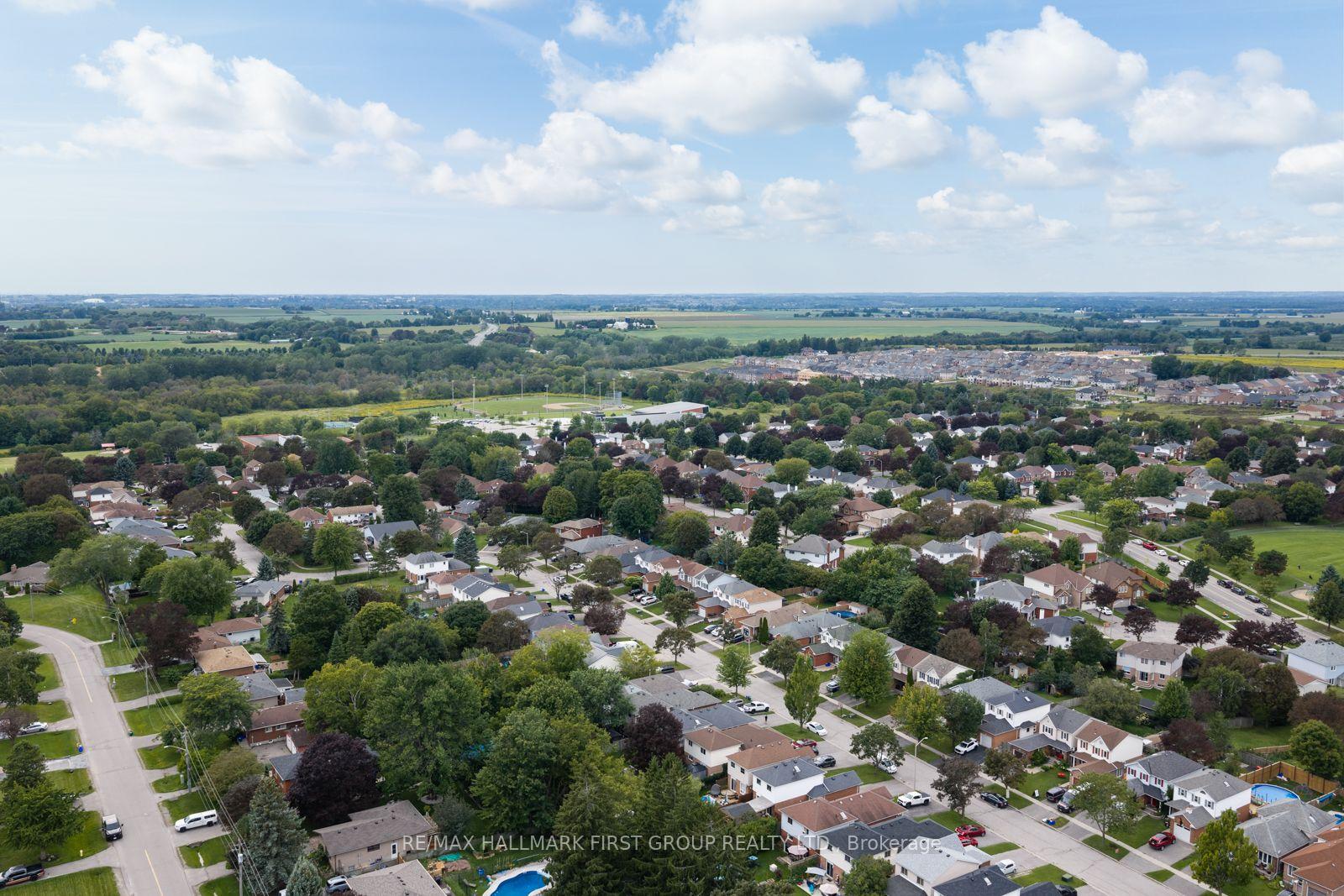 Photo 49 of 63 Hart Boulevard, Clarington, Newcastle — HOMEH