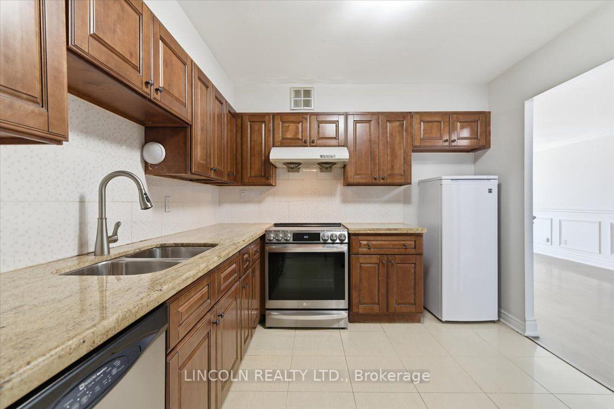 Photo 12 of Unit PH-09, 55 Bamburgh Circle, Scarborough, Steeles — HOMEH