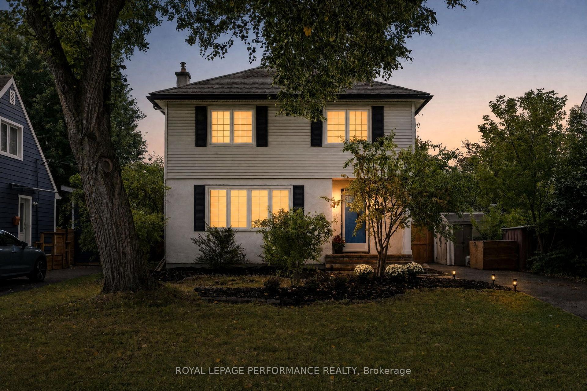 Photo 1 of 814 Raglan Avenue, Ottawa, Elmvale Acres — HOMEH