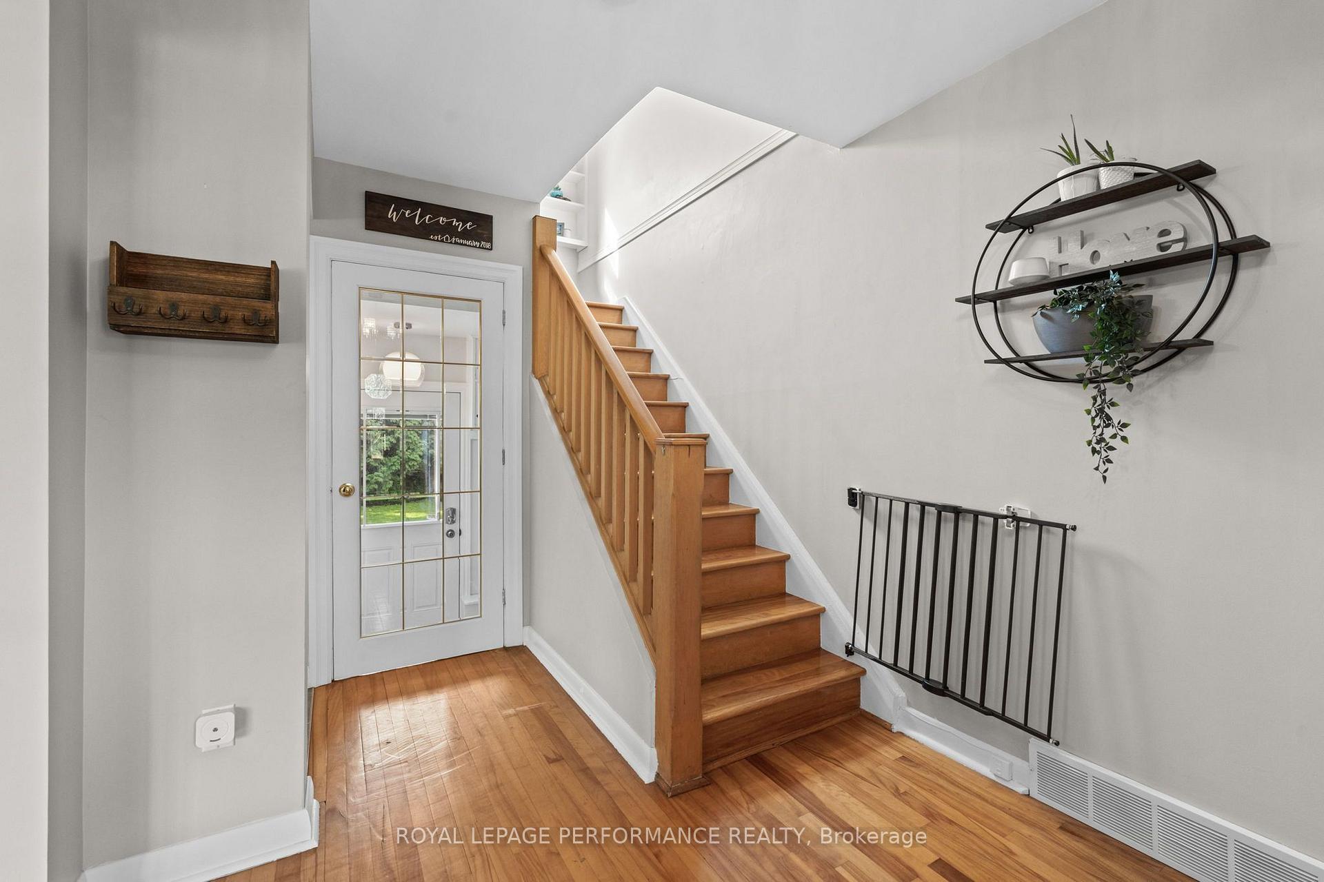 Photo 19 of 814 Raglan Avenue, Ottawa, Elmvale Acres — HOMEH