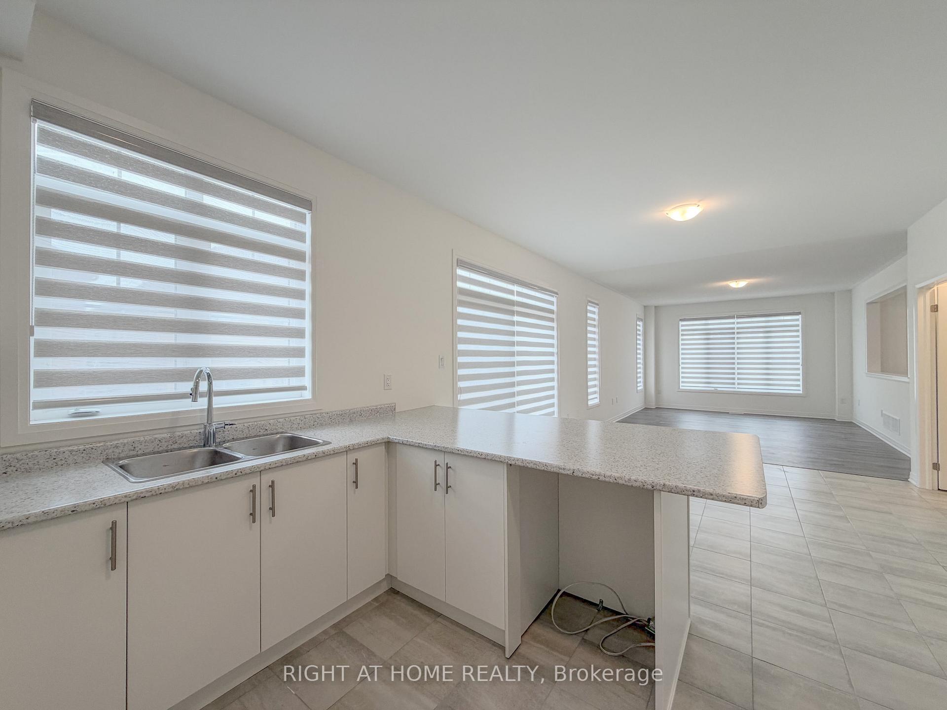 Photo 21 of 2 Sagewood Avenue, Barrie, Rural Barrie Southeast — HOMEH