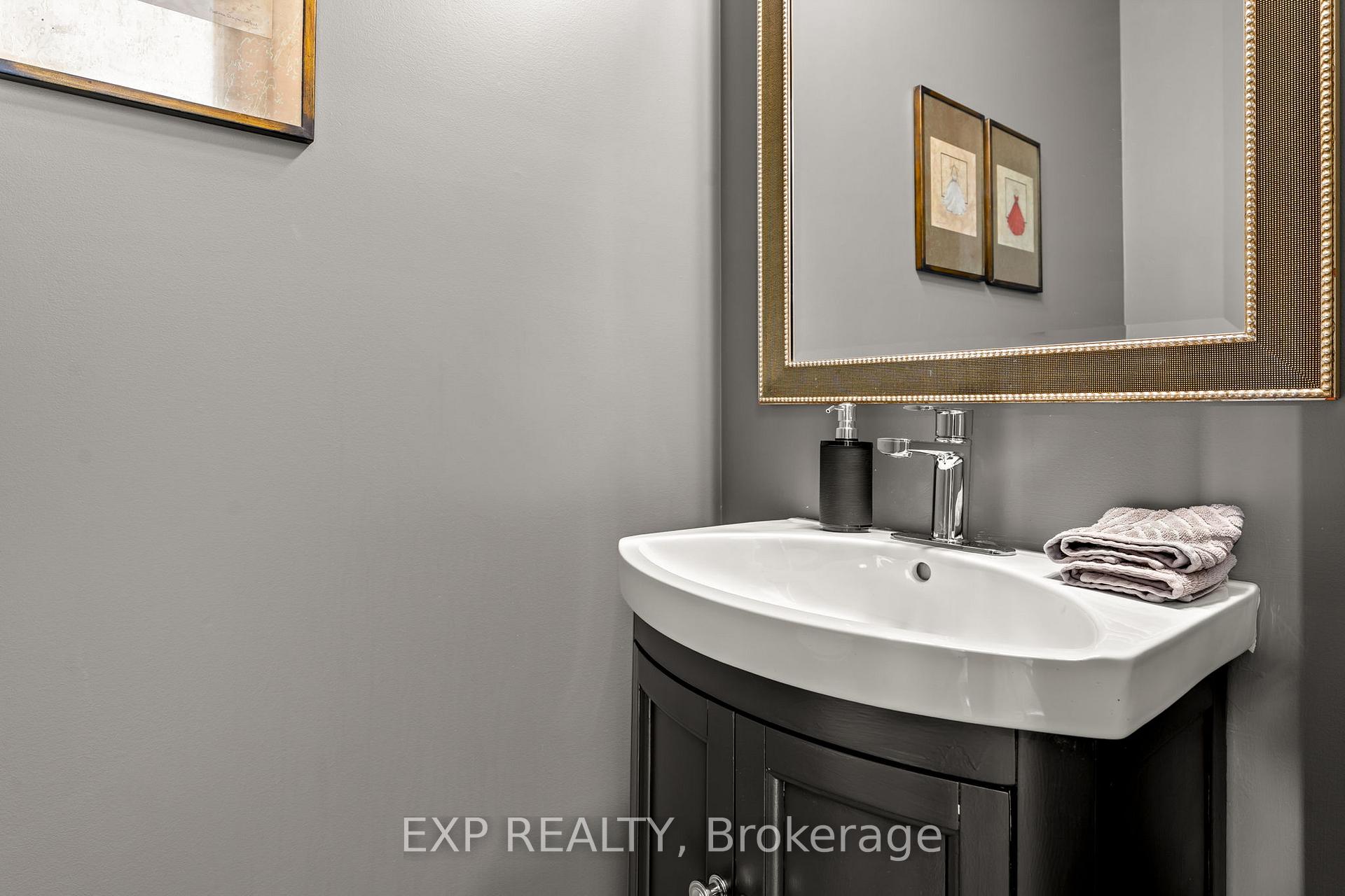 Photo 6 of 7 Seacove Court, Hamilton, Lakeshore — HOMEH