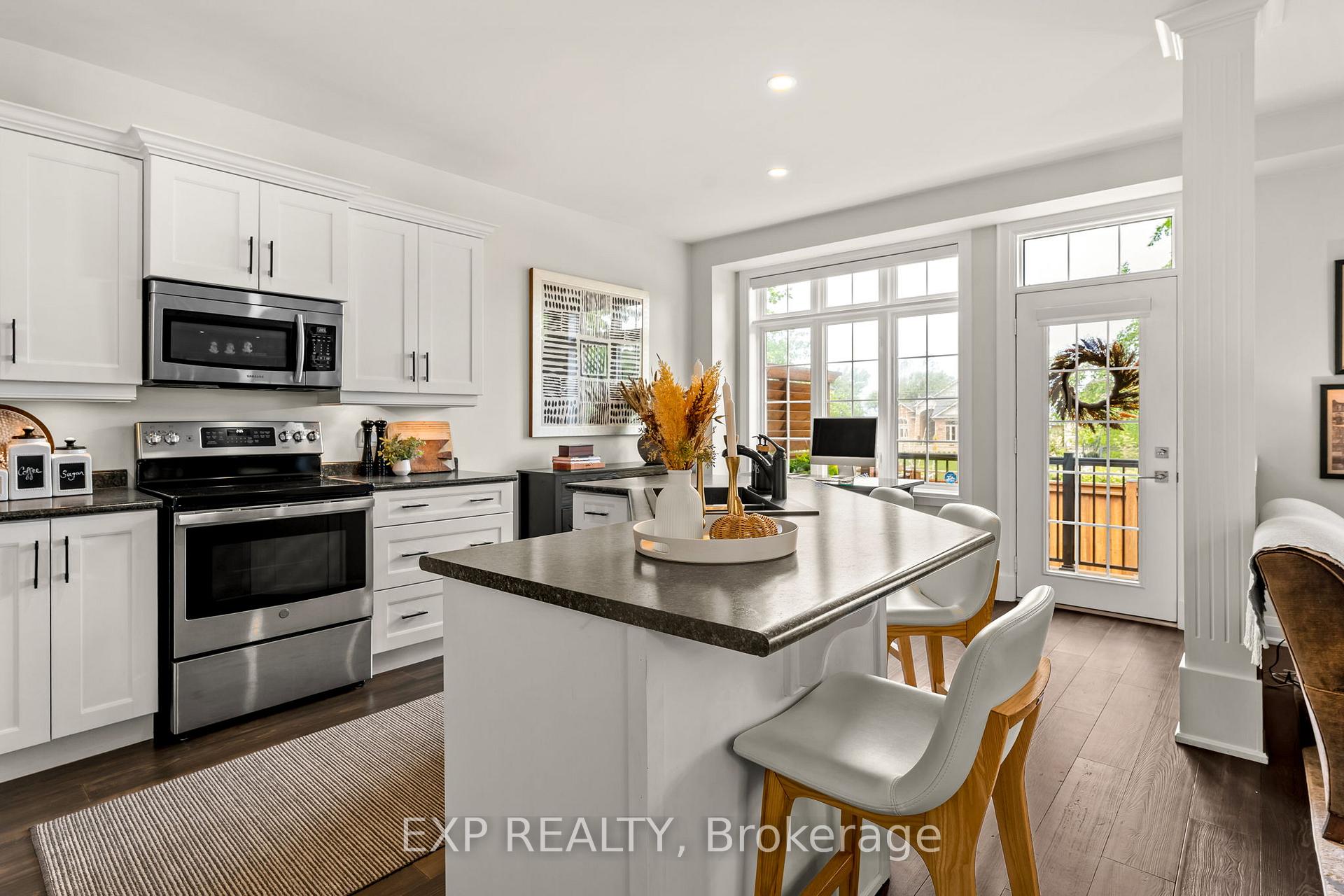 Photo 14 of 7 Seacove Court, Hamilton, Lakeshore — HOMEH