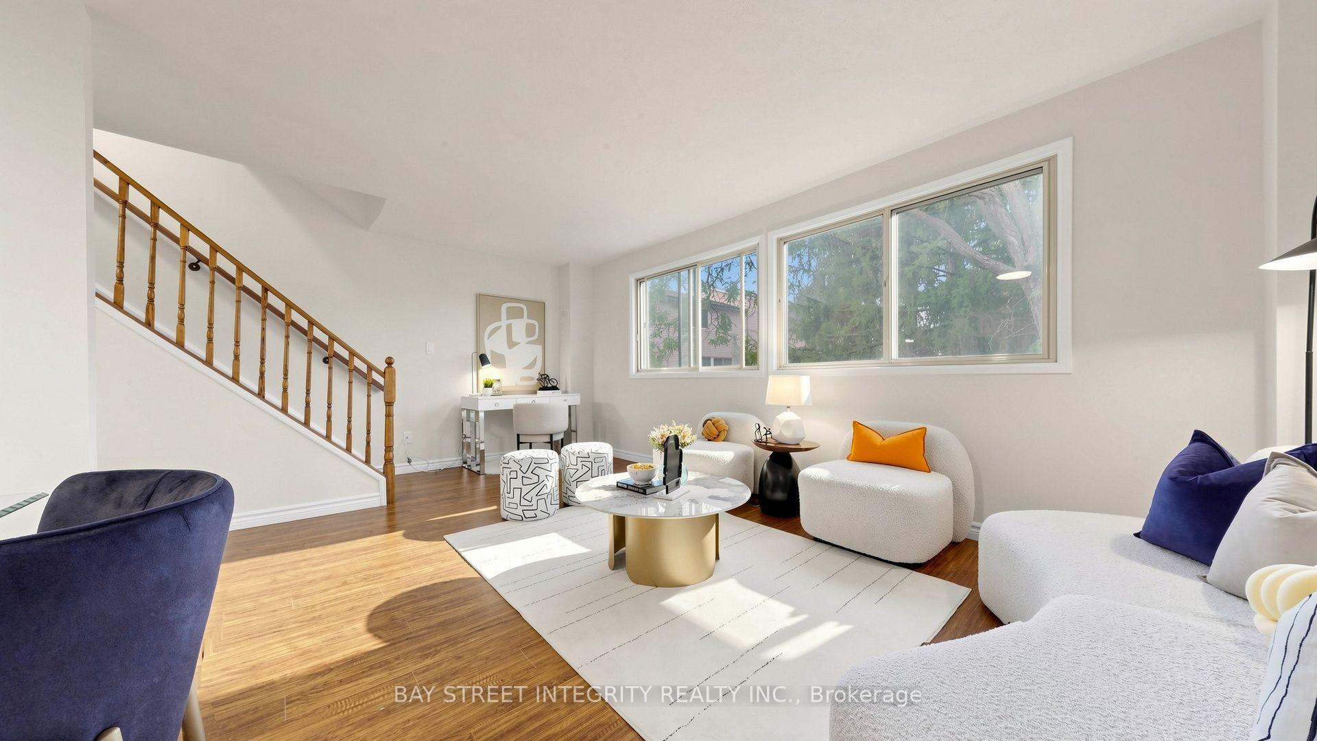 Photo 3 of 28 Townsend Road, North York, Hillcrest Village — HOMEH