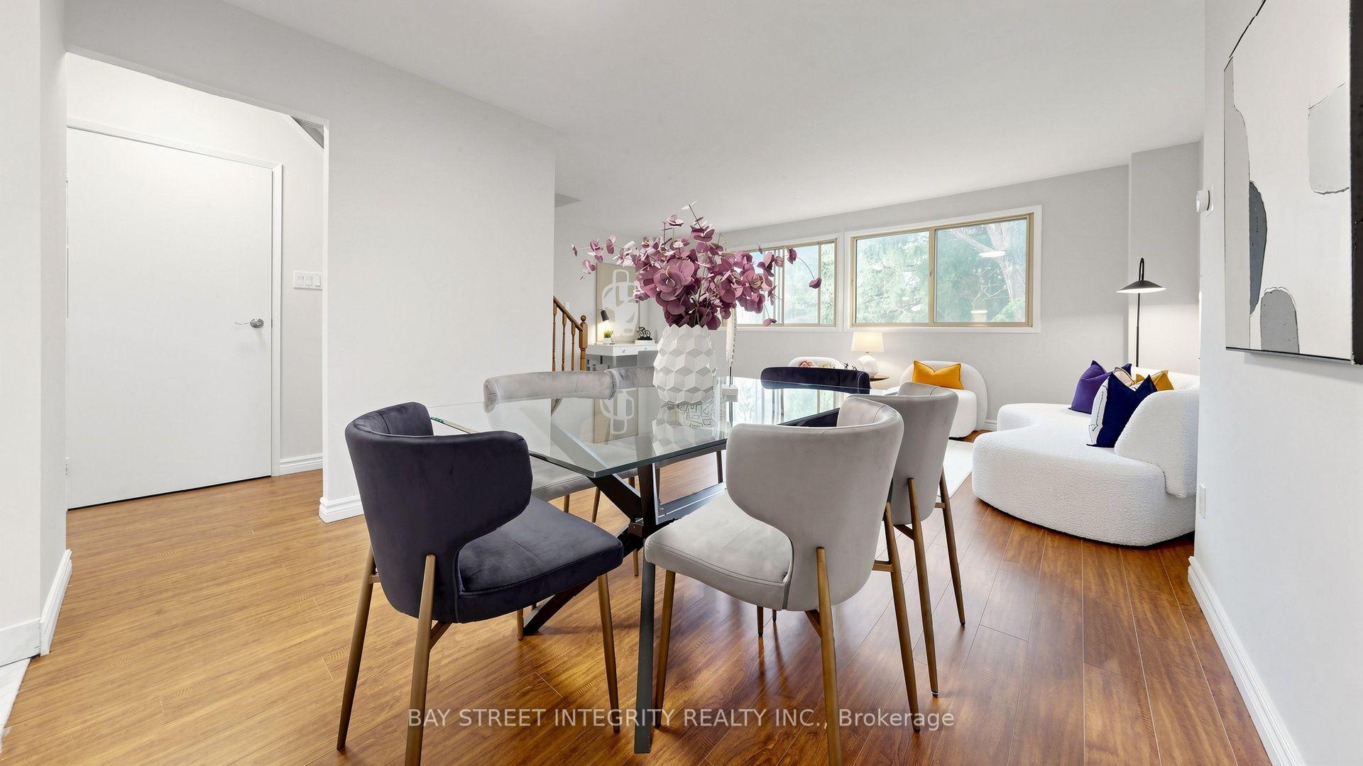 Photo 8 of 28 Townsend Road, North York, Hillcrest Village — HOMEH