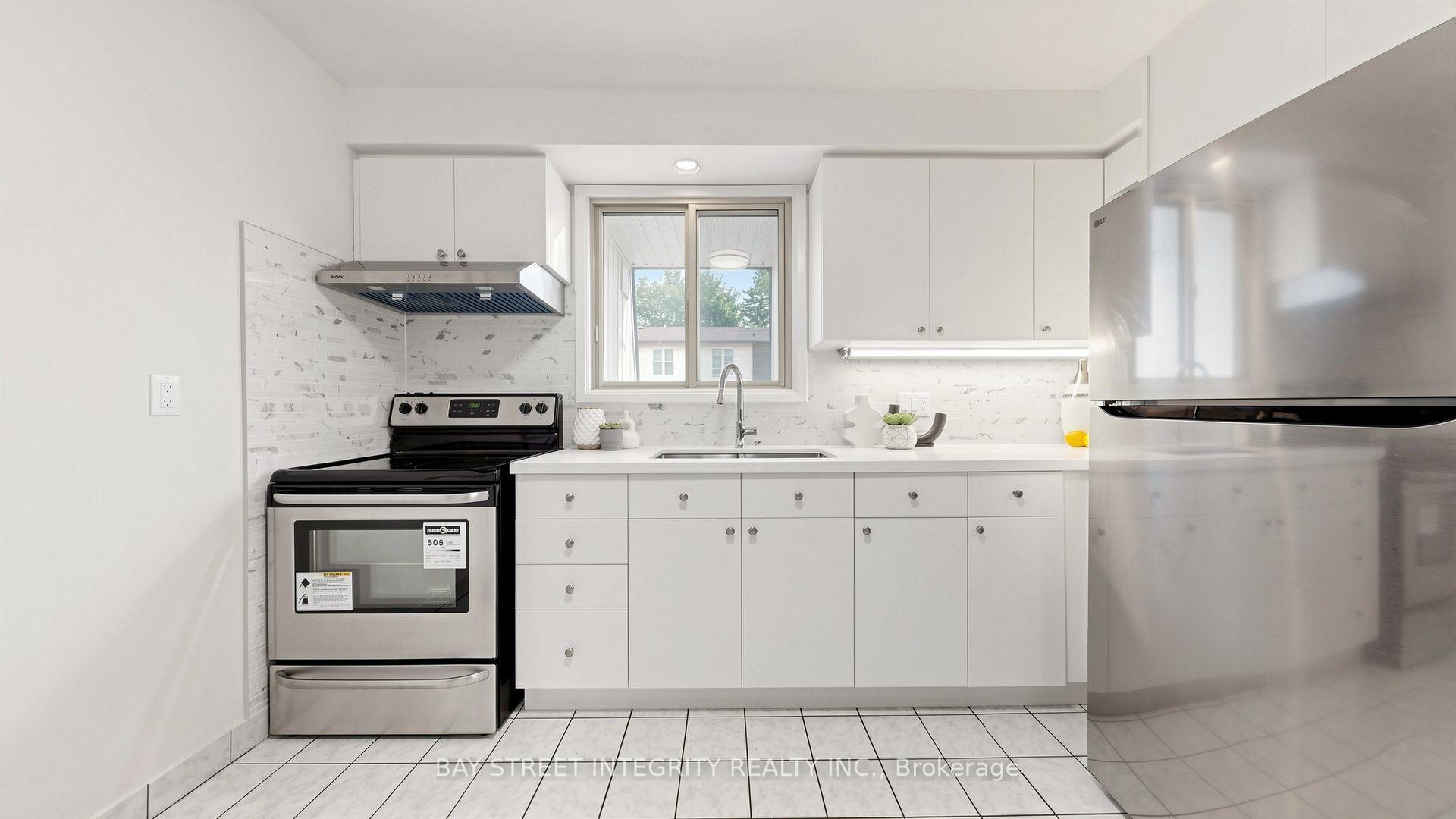 Photo 15 of 28 Townsend Road, North York, Hillcrest Village — HOMEH