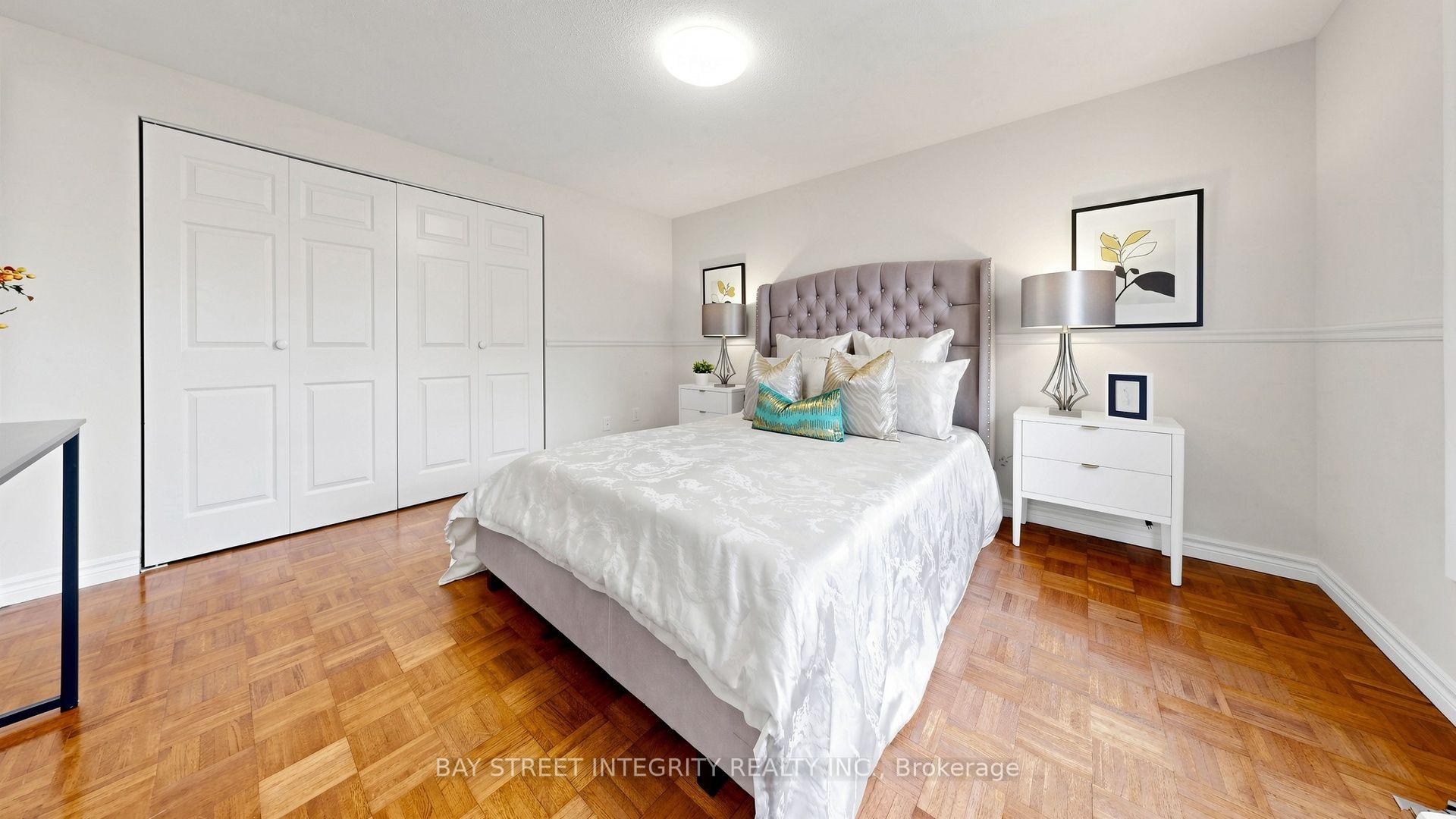 Photo 22 of 28 Townsend Road, North York, Hillcrest Village — HOMEH