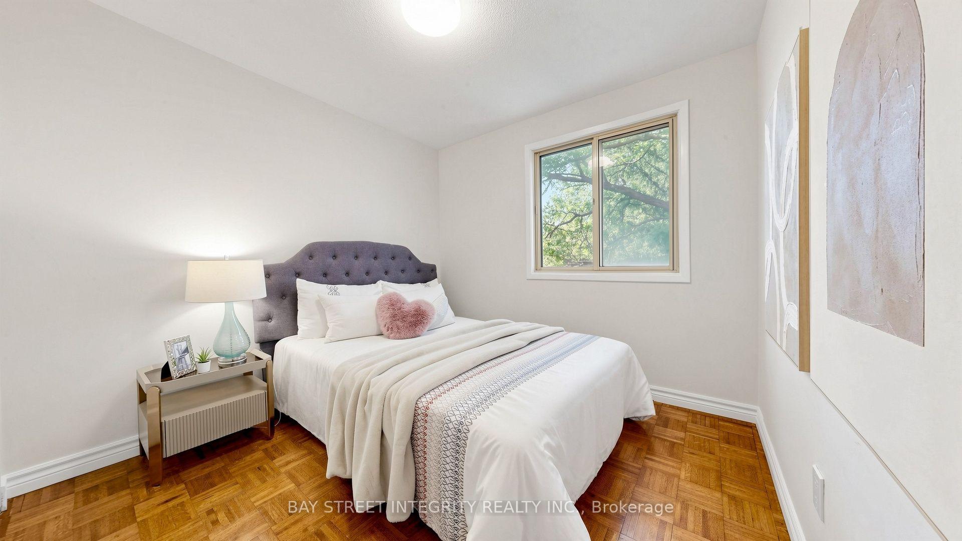 Photo 27 of 28 Townsend Road, North York, Hillcrest Village — HOMEH