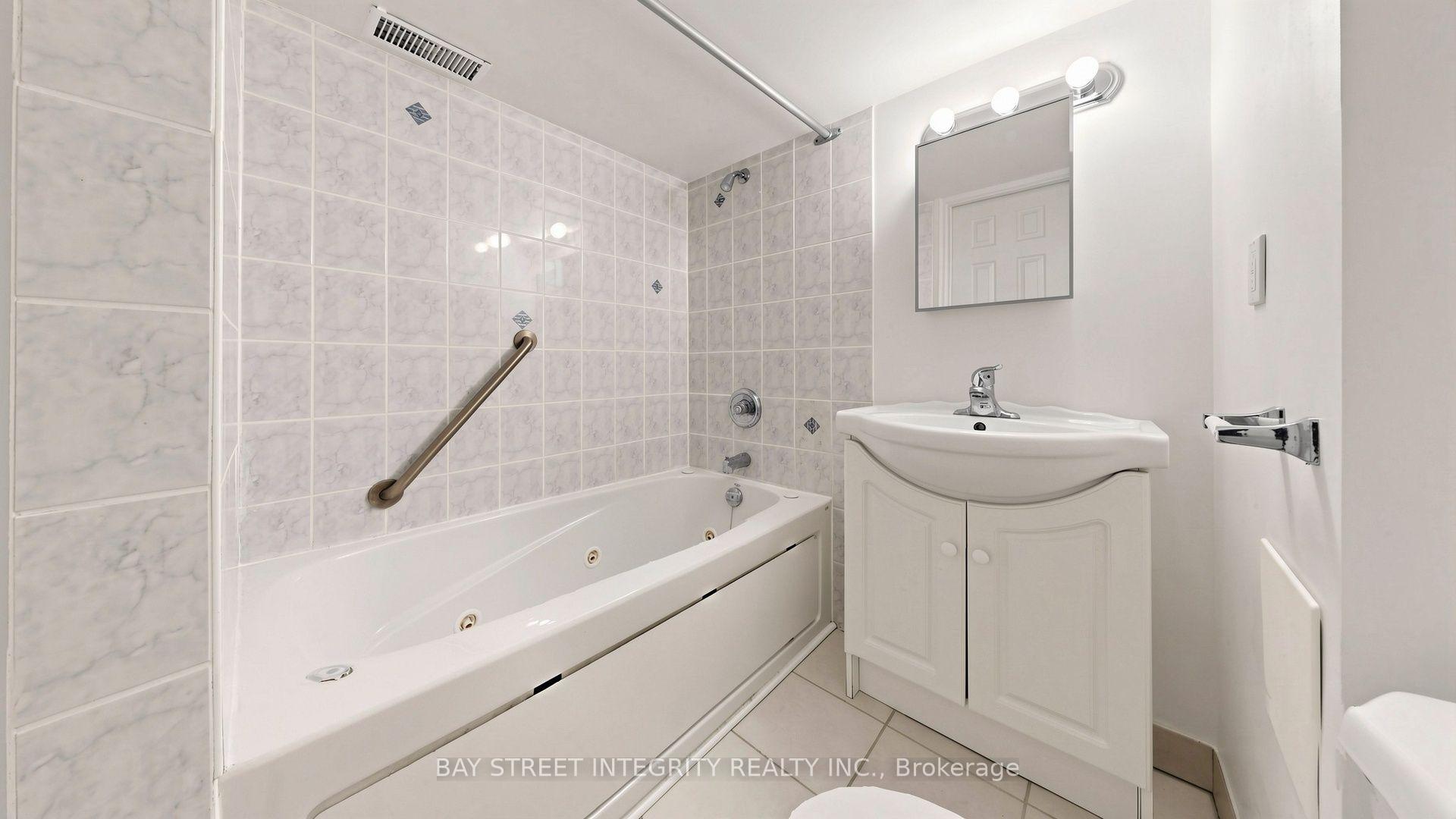 Photo 38 of 28 Townsend Road, North York, Hillcrest Village — HOMEH
