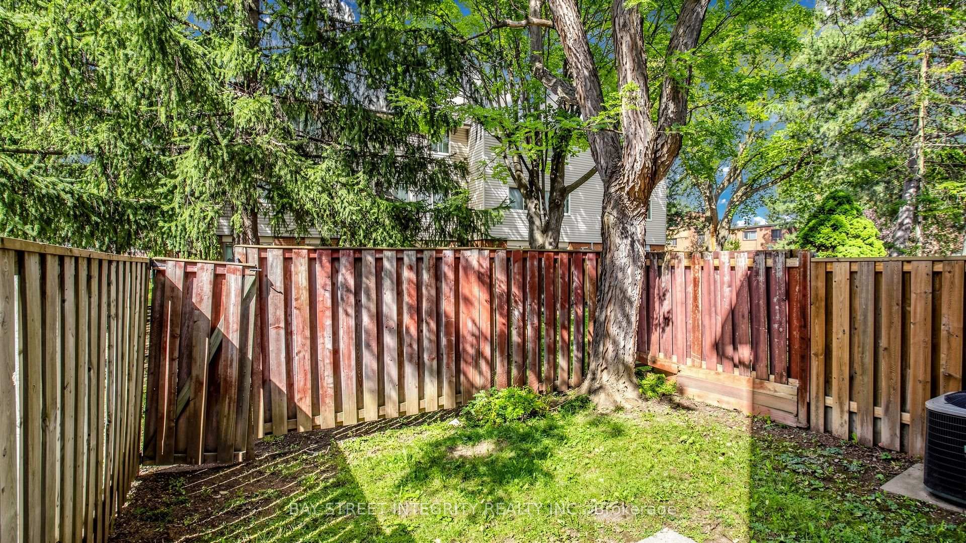Photo 39 of 28 Townsend Road, North York, Hillcrest Village — HOMEH