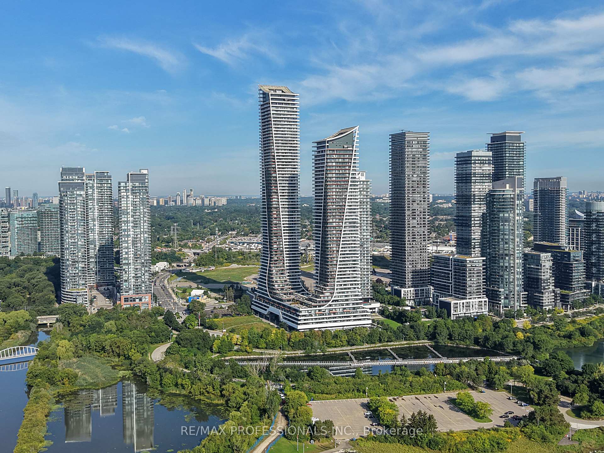 Photo 3 of Unit 2418, 30 Shore Breeze Drive, Etobicoke, Mimico — HOMEH
