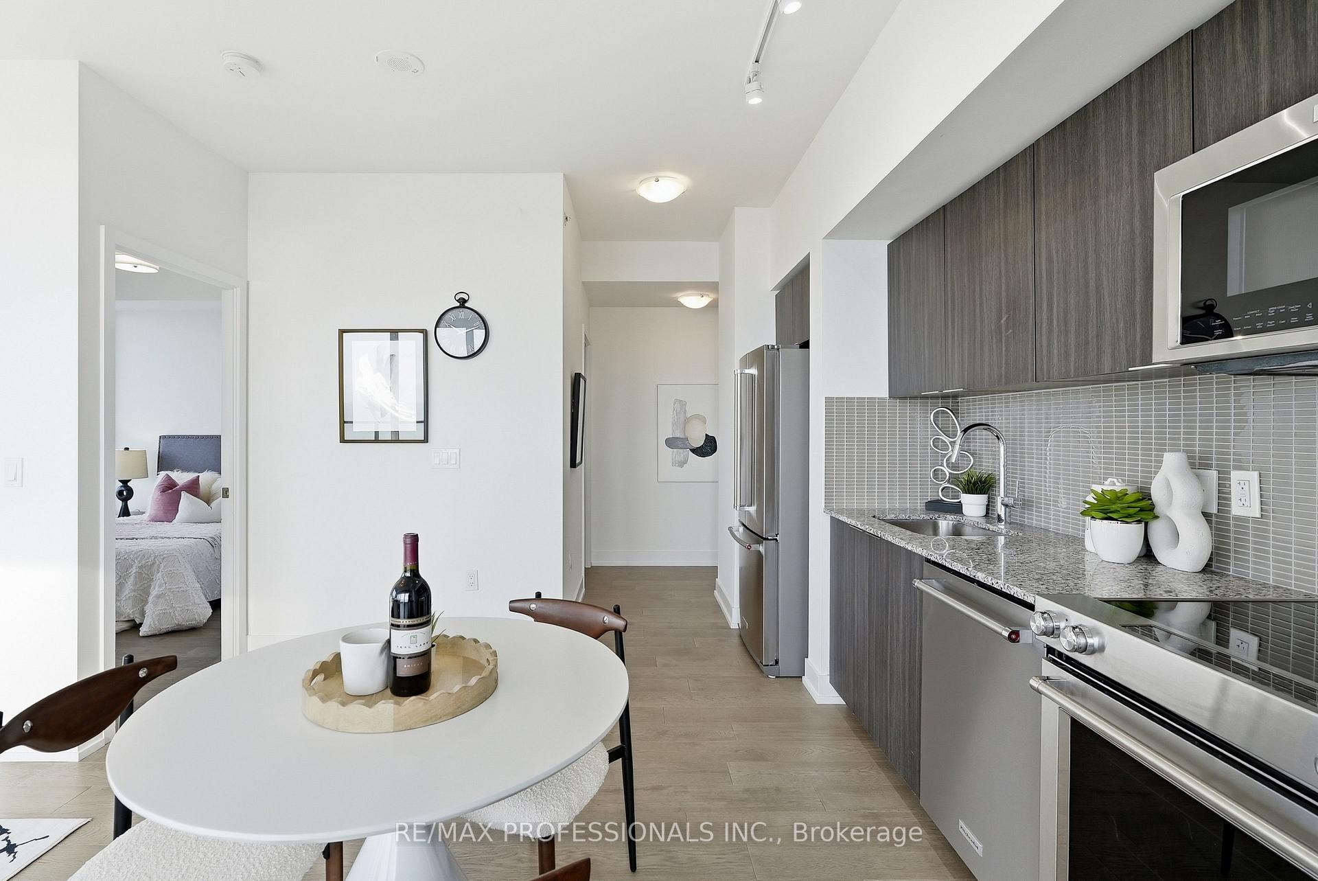 Photo 9 of Unit 2418, 30 Shore Breeze Drive, Etobicoke, Mimico — HOMEH