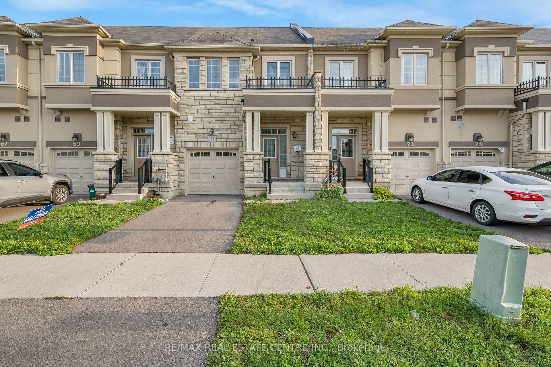Photo 3 of 71 Bilanski Farm Road, Brantford, Echo Place — HOMEH