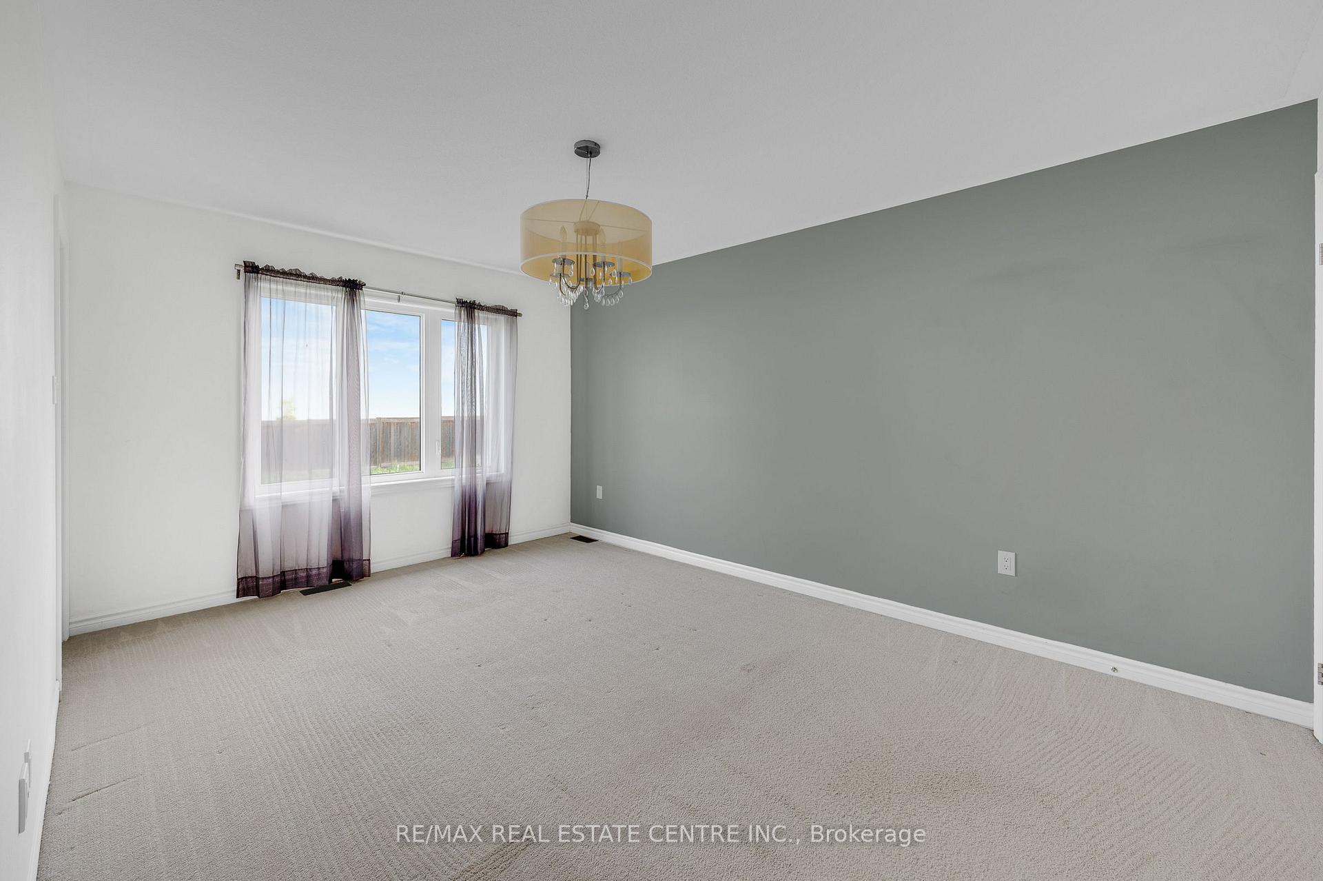 Photo 21 of 71 Bilanski Farm Road, Brantford, Echo Place — HOMEH