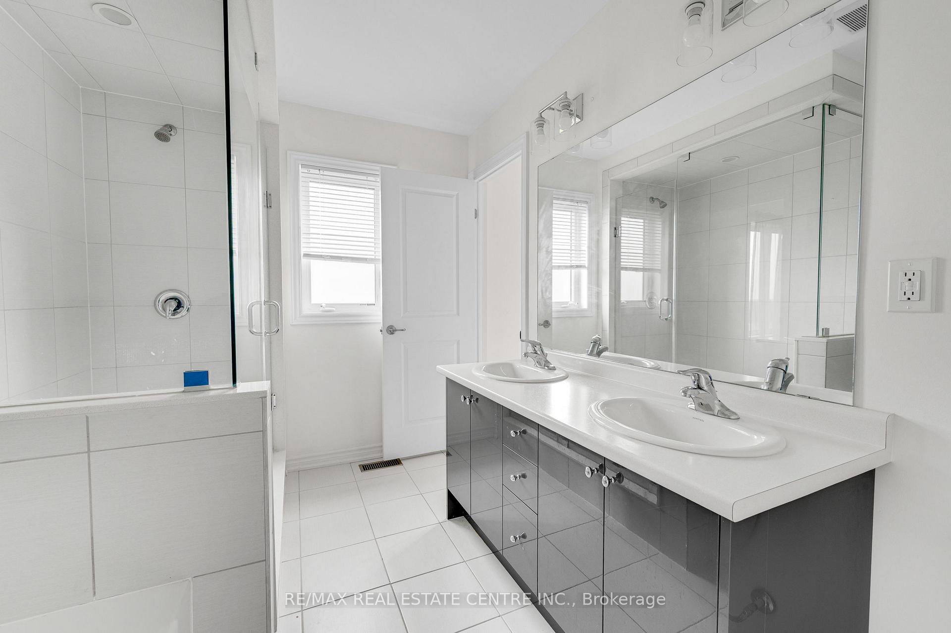Photo 24 of 71 Bilanski Farm Road, Brantford, Echo Place — HOMEH
