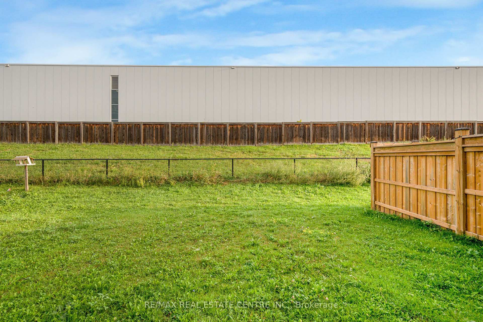 Photo 35 of 71 Bilanski Farm Road, Brantford, Echo Place — HOMEH