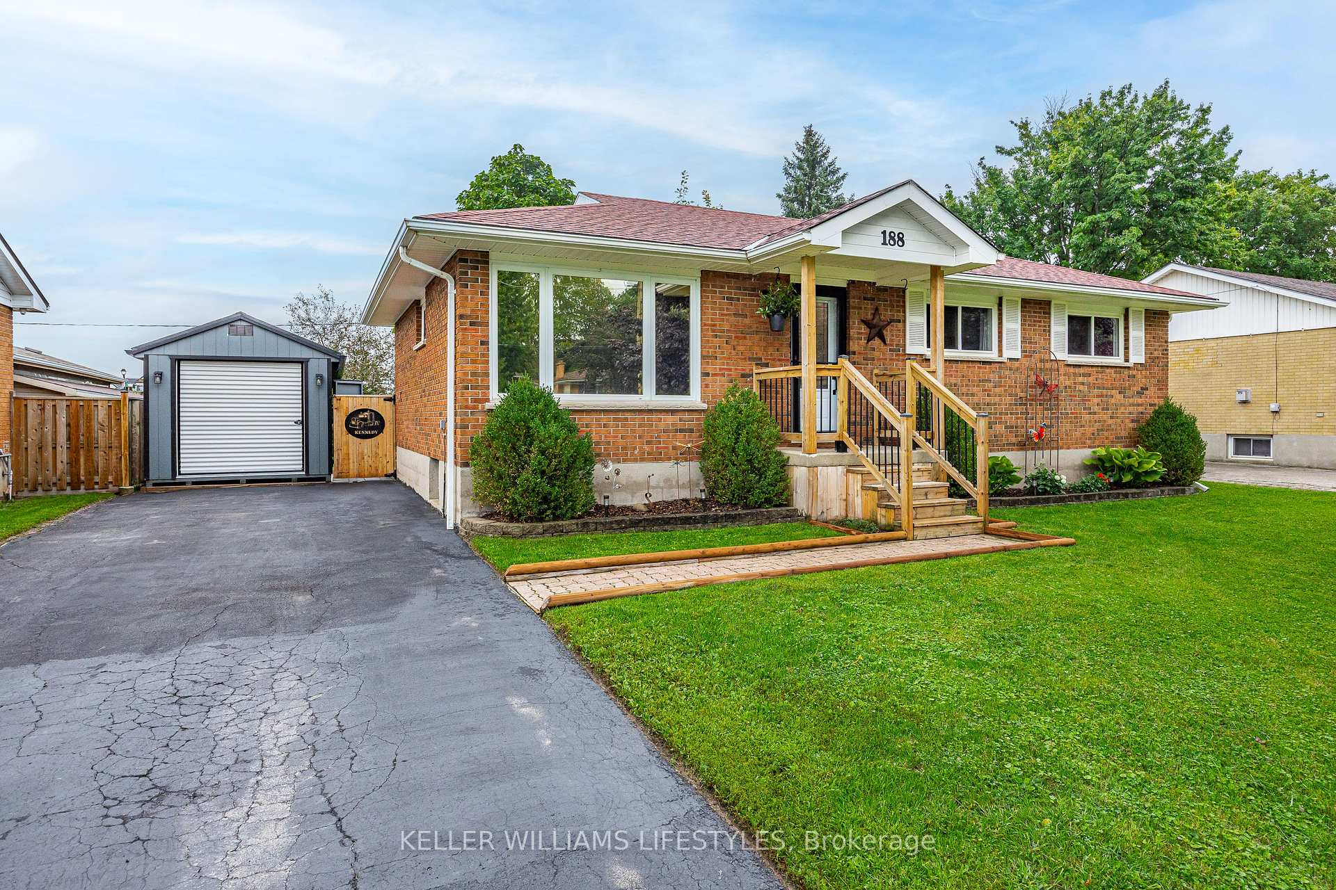 Photo 1 of 188 Queen Street, North Middlesex, Ailsa Craig — HOMEH