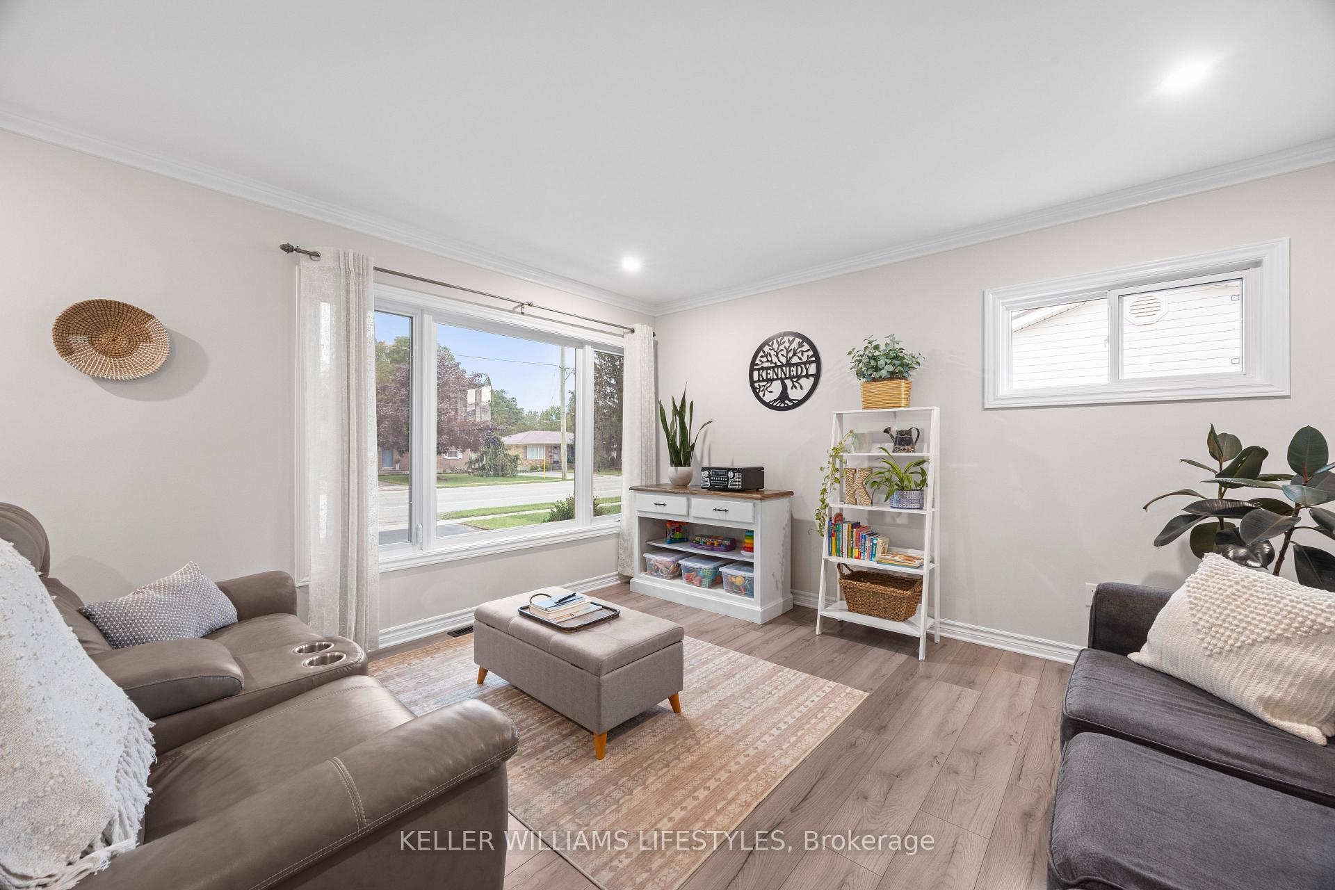 Photo 7 of 188 Queen Street, North Middlesex, Ailsa Craig — HOMEH