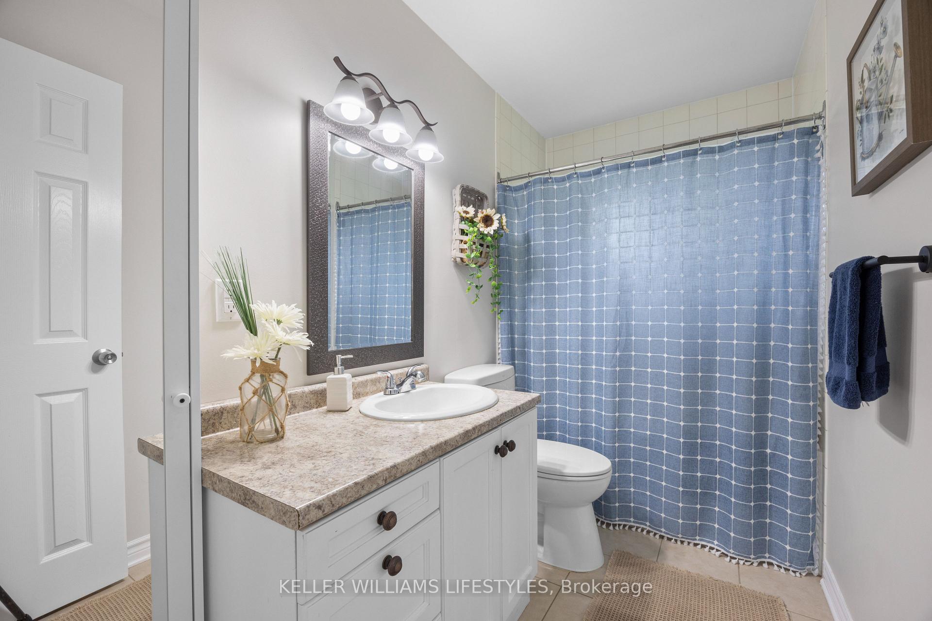 Photo 19 of 188 Queen Street, North Middlesex, Ailsa Craig — HOMEH