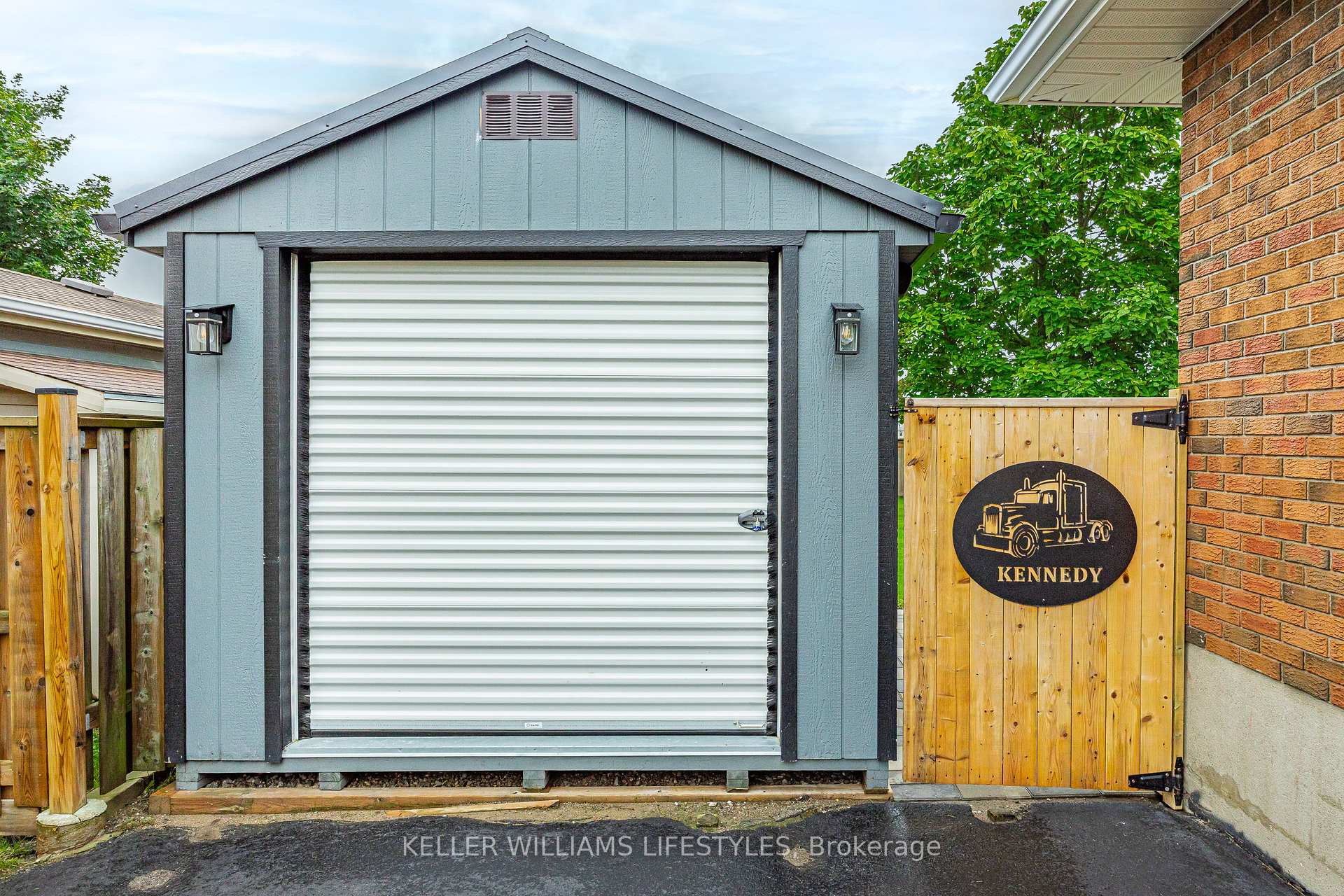 Photo 29 of 188 Queen Street, North Middlesex, Ailsa Craig — HOMEH