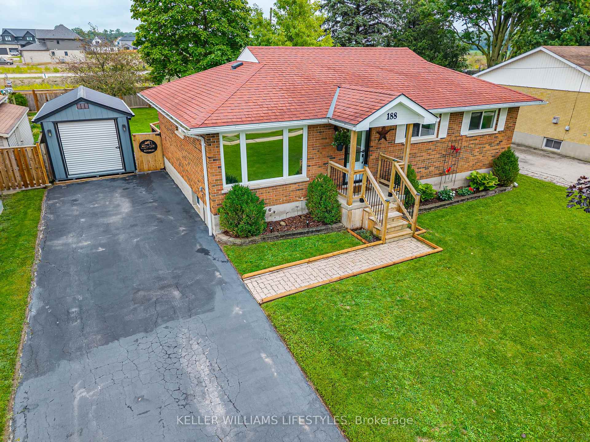 Photo 37 of 188 Queen Street, North Middlesex, Ailsa Craig — HOMEH