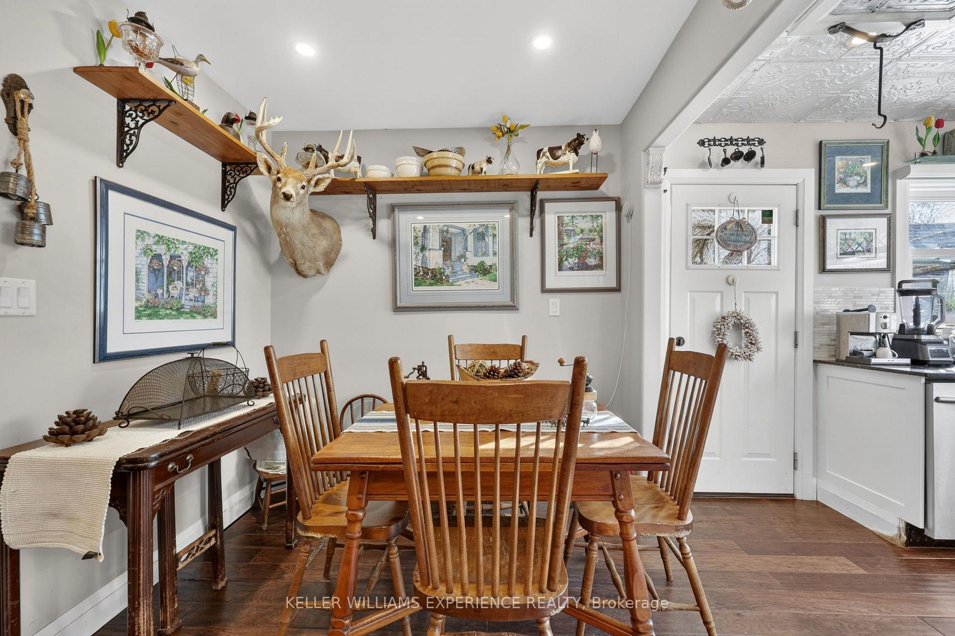 Photo 10 of 79 Penetang Street, Barrie, Codrington — HOMEH