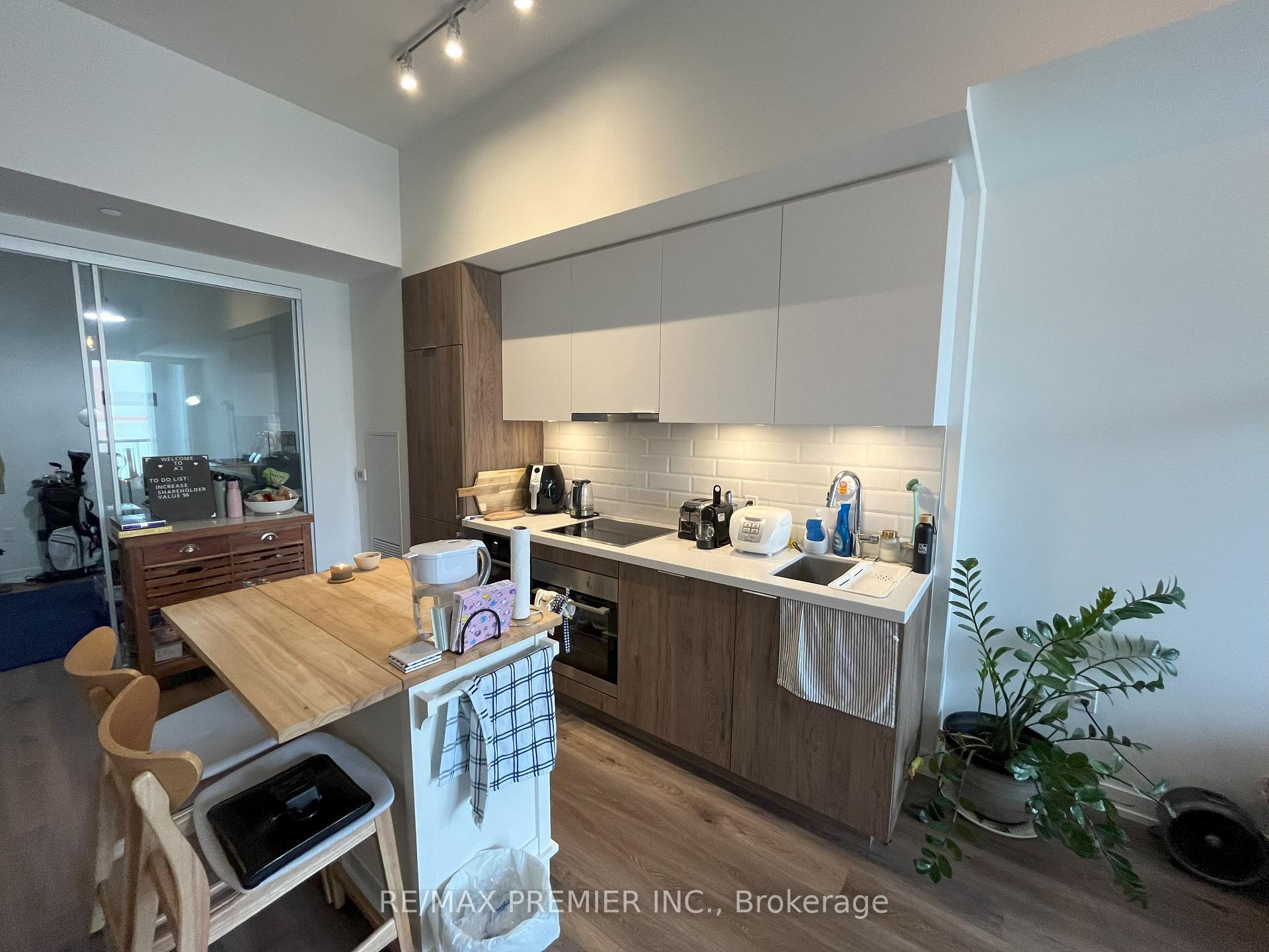 Photo 5 of Unit 716, 158 Front Street E, Toronto, Moss Park — HOMEH