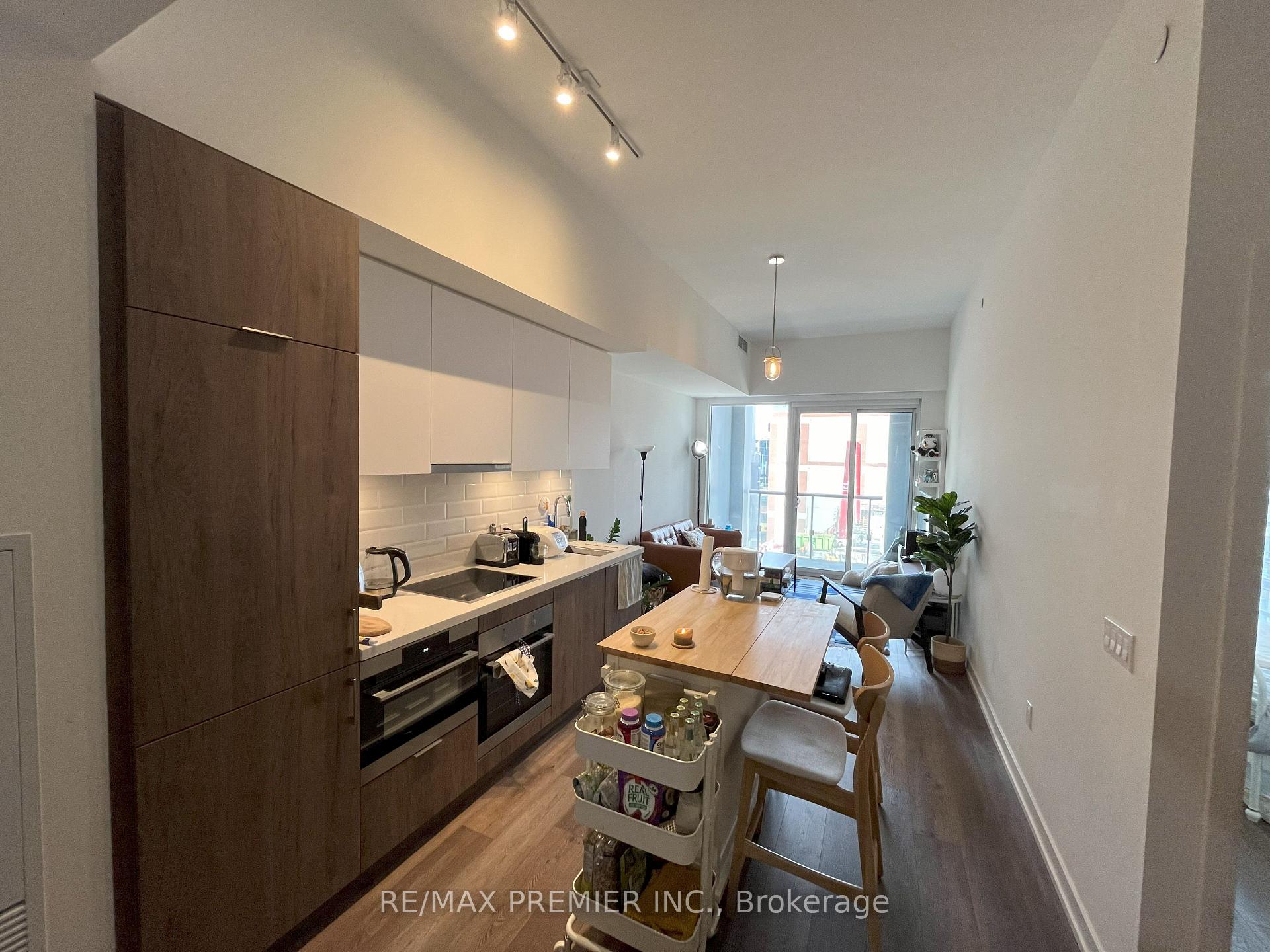 Photo 6 of Unit 716, 158 Front Street E, Toronto, Moss Park — HOMEH
