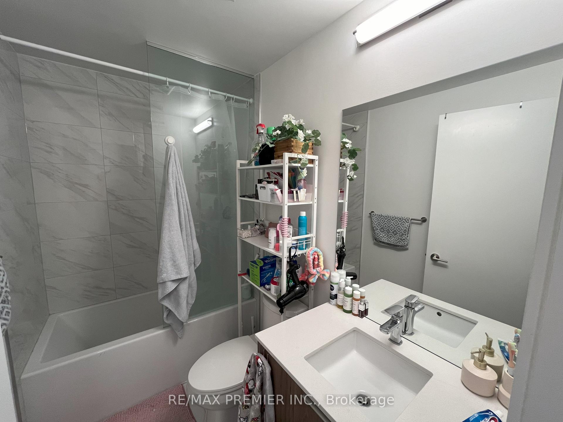 Photo 8 of Unit 716, 158 Front Street E, Toronto, Moss Park — HOMEH